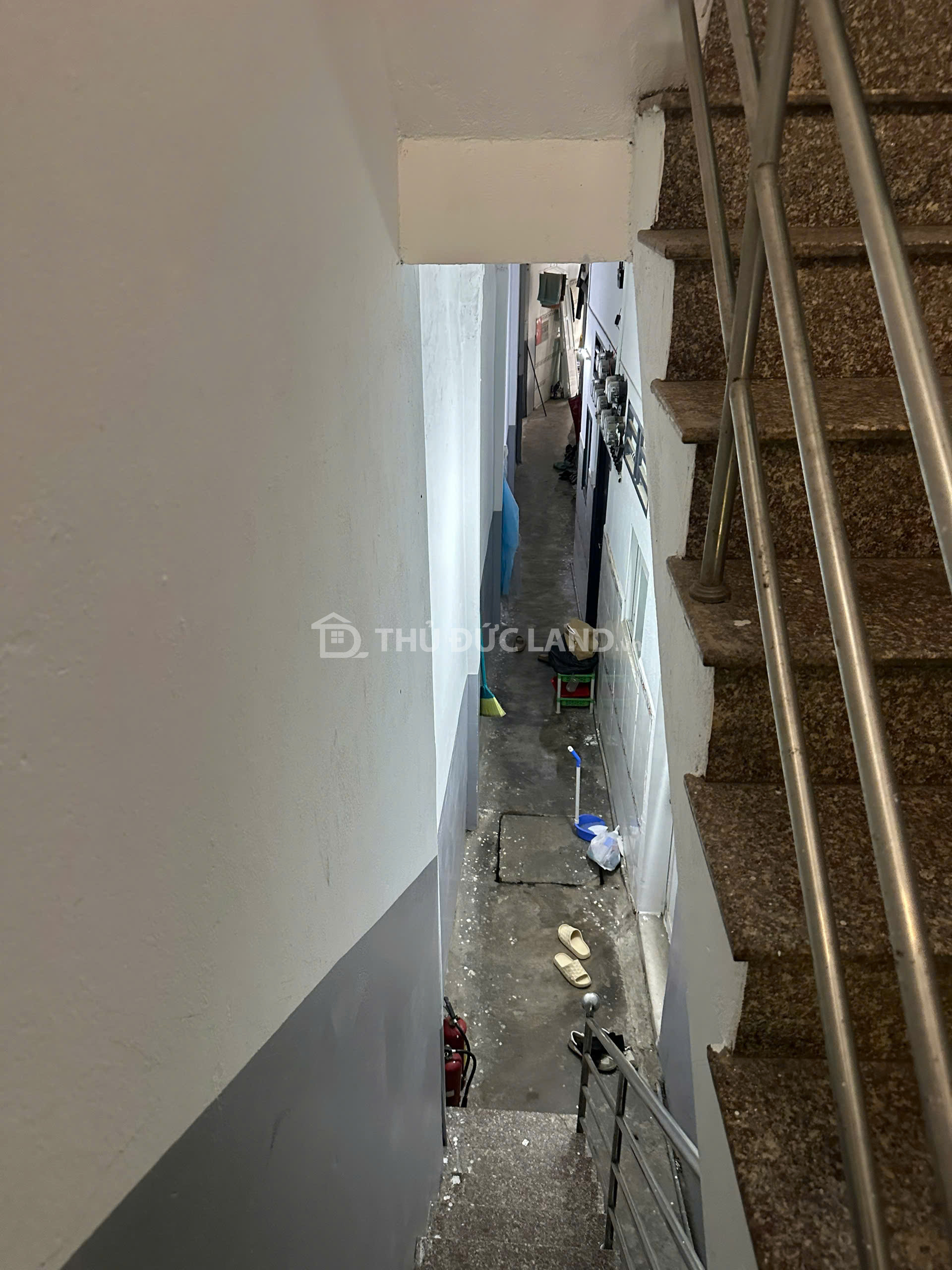 BÁN DÃY TRỌ 2 TẦNG GẦN ĐH NGÂN HÀNG – 115m² – HXH THÔNG – THU NHẬP 30TR/THÁNG – GIÁ CHỈ 8.7 TỶ