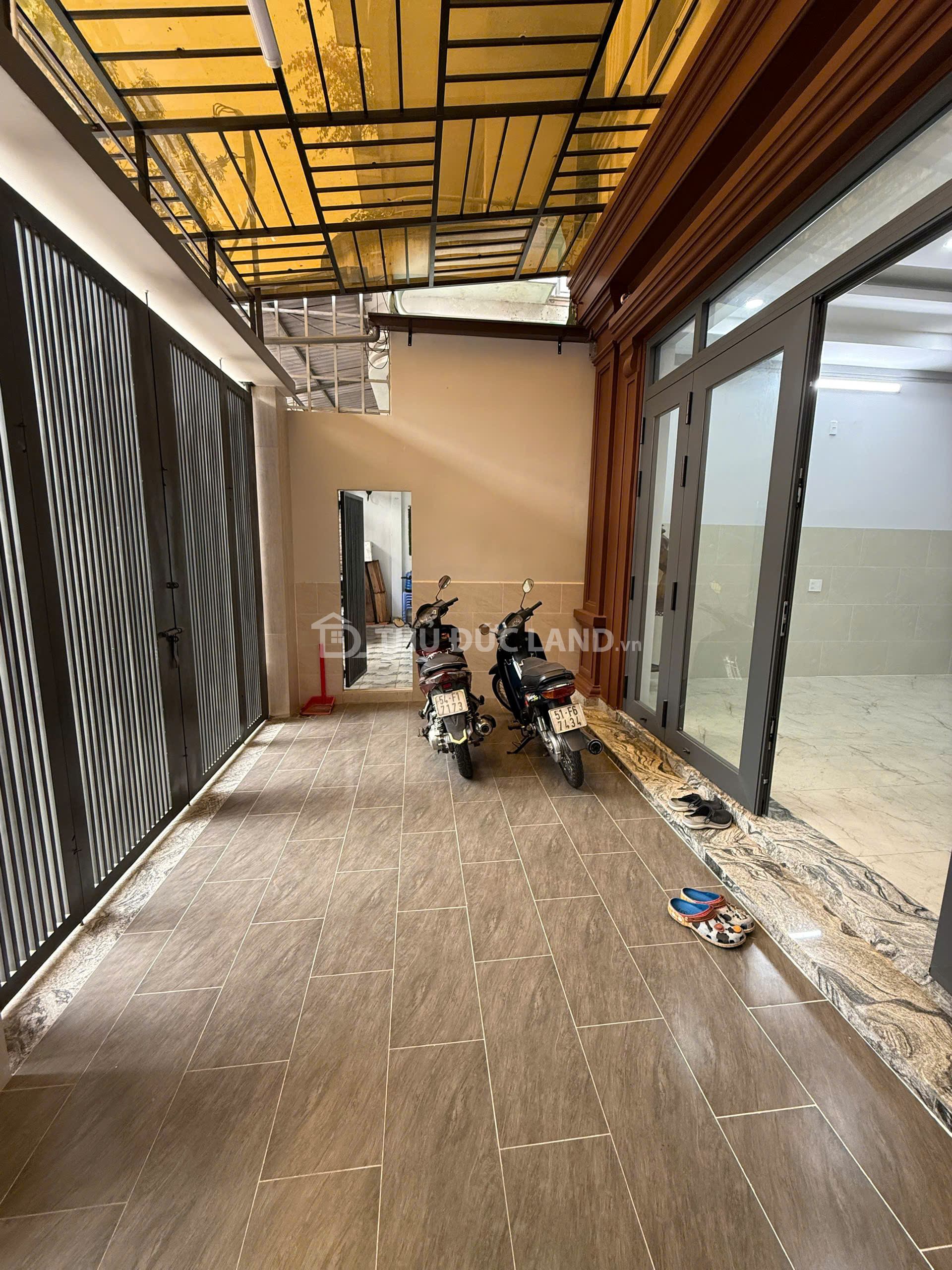 BÁN CHDV 5 TẦNG MỚI XÂY-NGAY TRƯỜG ĐH CẢNH SÁT- CỰC KÌ SẦM UẤT-CÓ THANG MÁY-TỰ KHAI THÁC LÊN ĐẾN 7%/NĂM - Ảnh 12