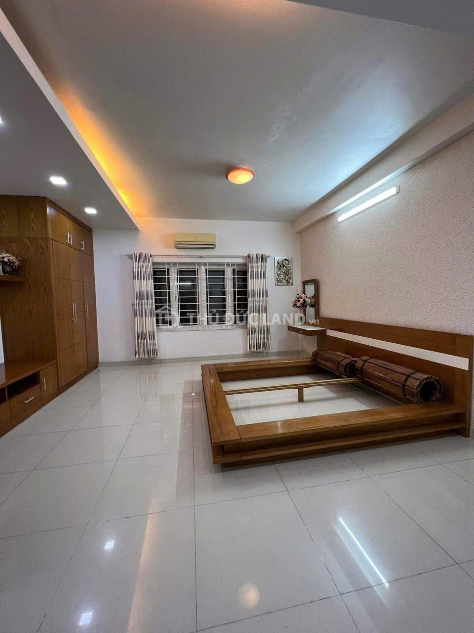 Bán nhà mặt tiền Đường 6 Bình Chiểu, DT 125m2 ngang 5m, 4 tầng. Khu đồng bộ, tiện ích đầy đủ