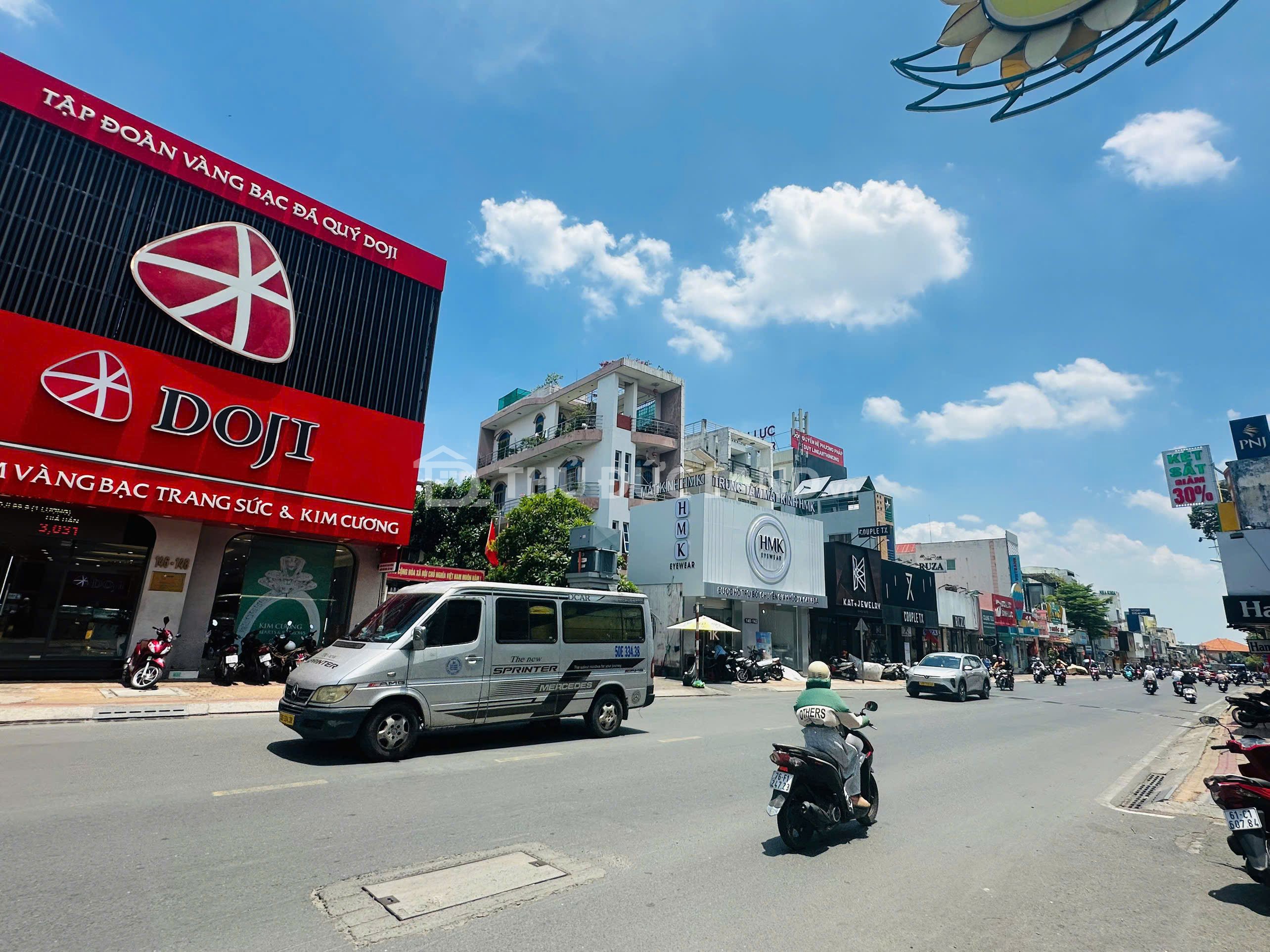 Bán nhà mặt tiền Võ Văn Ngân (Bình Thọ) – 618m², mặt bằng kinh doanh sẵn dòng tiền 260 triệu/tháng