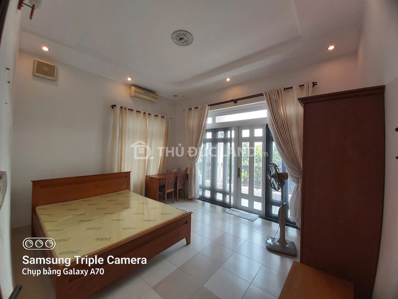 Bán biệt thự Hiệp Bình Chánh đường 10, DT 217m2 ngang 12.68m, đường trước nhà 8.3m - Ảnh 2