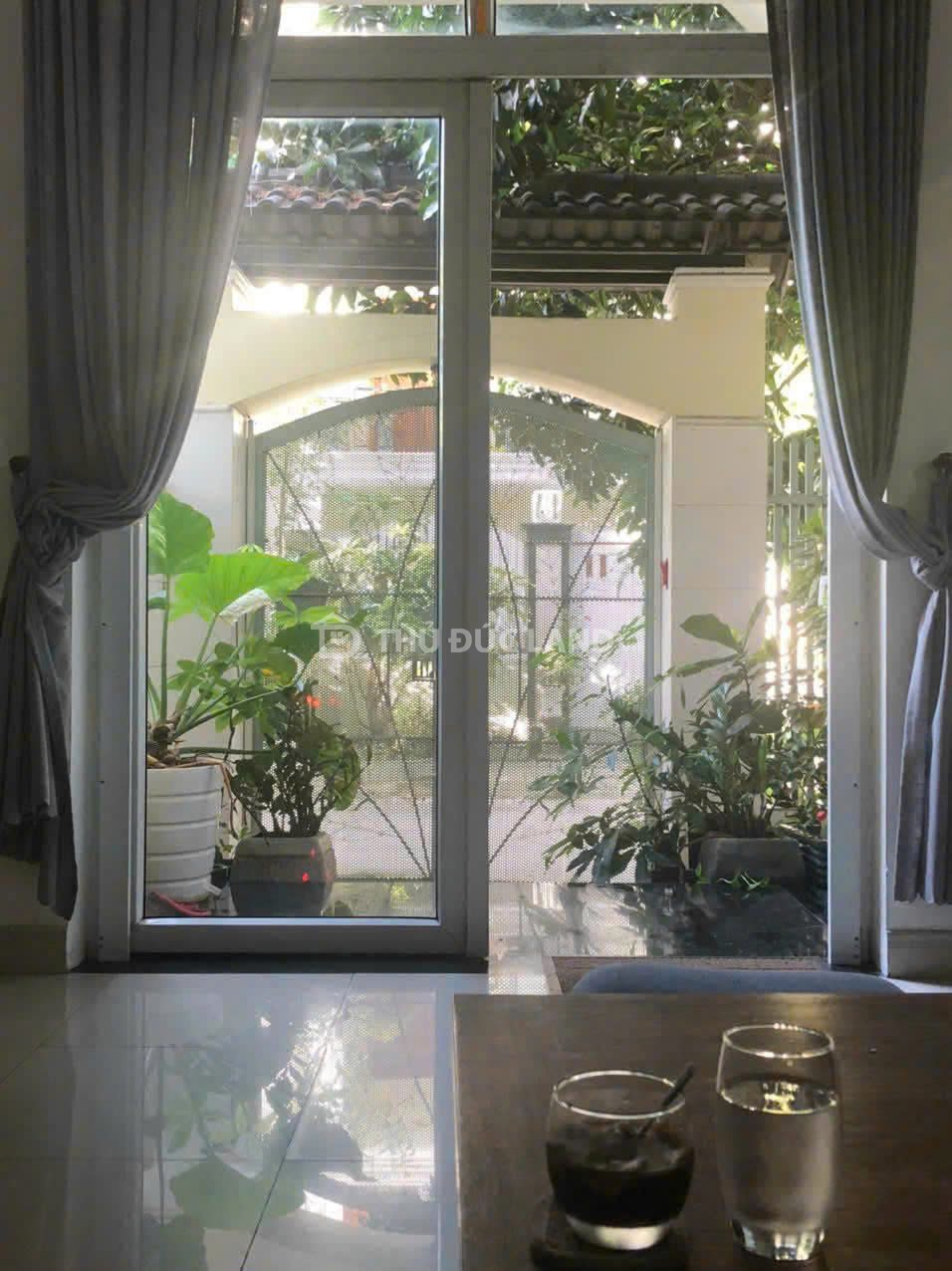 Bán căn hộ dịch vụ Hiệp Bình Chánh 5 tầng, DT 109m2, 7 phòng thu nhập 45 triệu/tháng, cạnh GigaMall - Ảnh 2