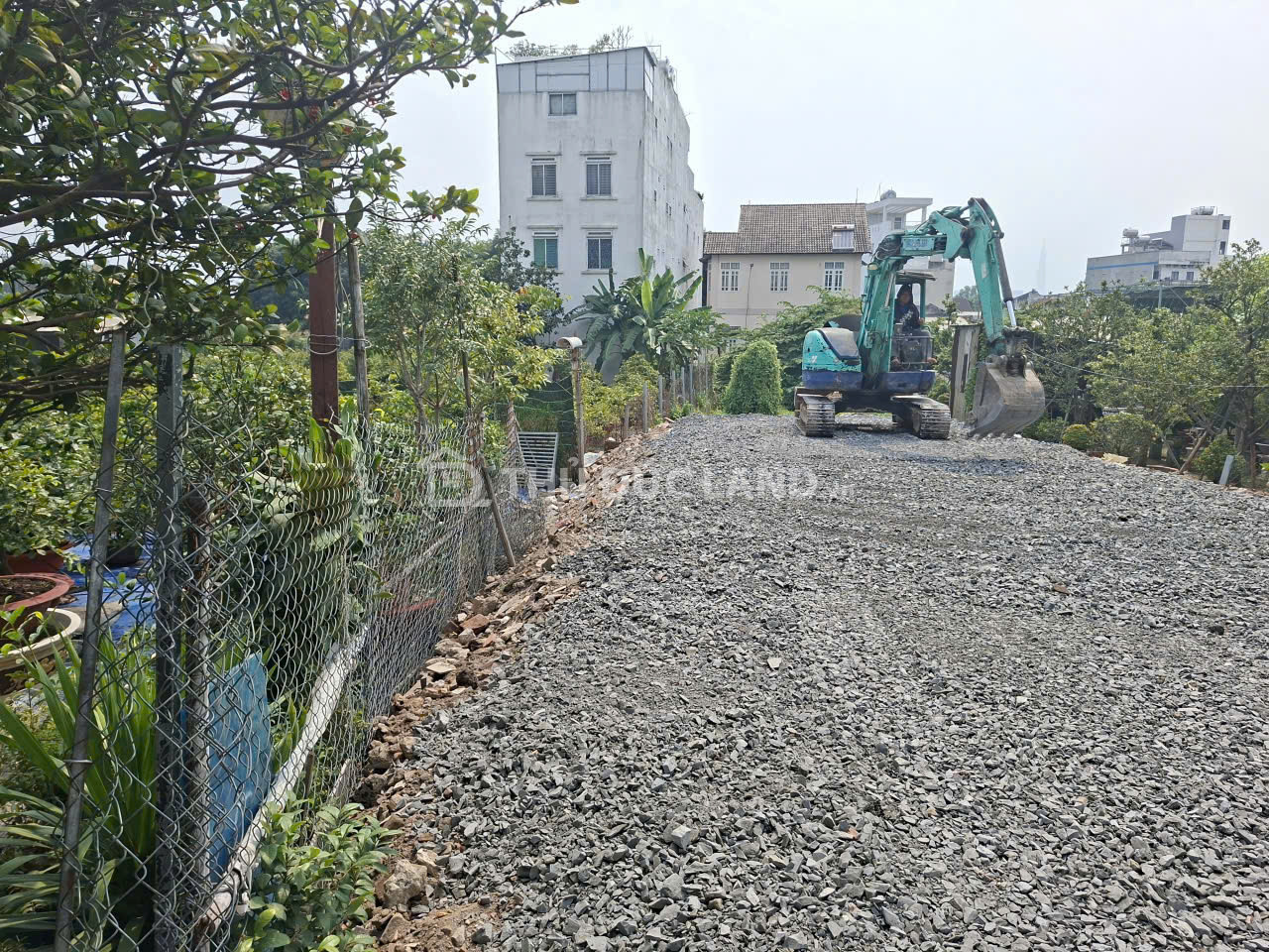 Bán nhà mặt tiền Phạm Văn Đồng Hiệp Bình Chánh. ngang 6.9m, DT356M2. Xây được Hầm 7 Lầu - Ảnh 2