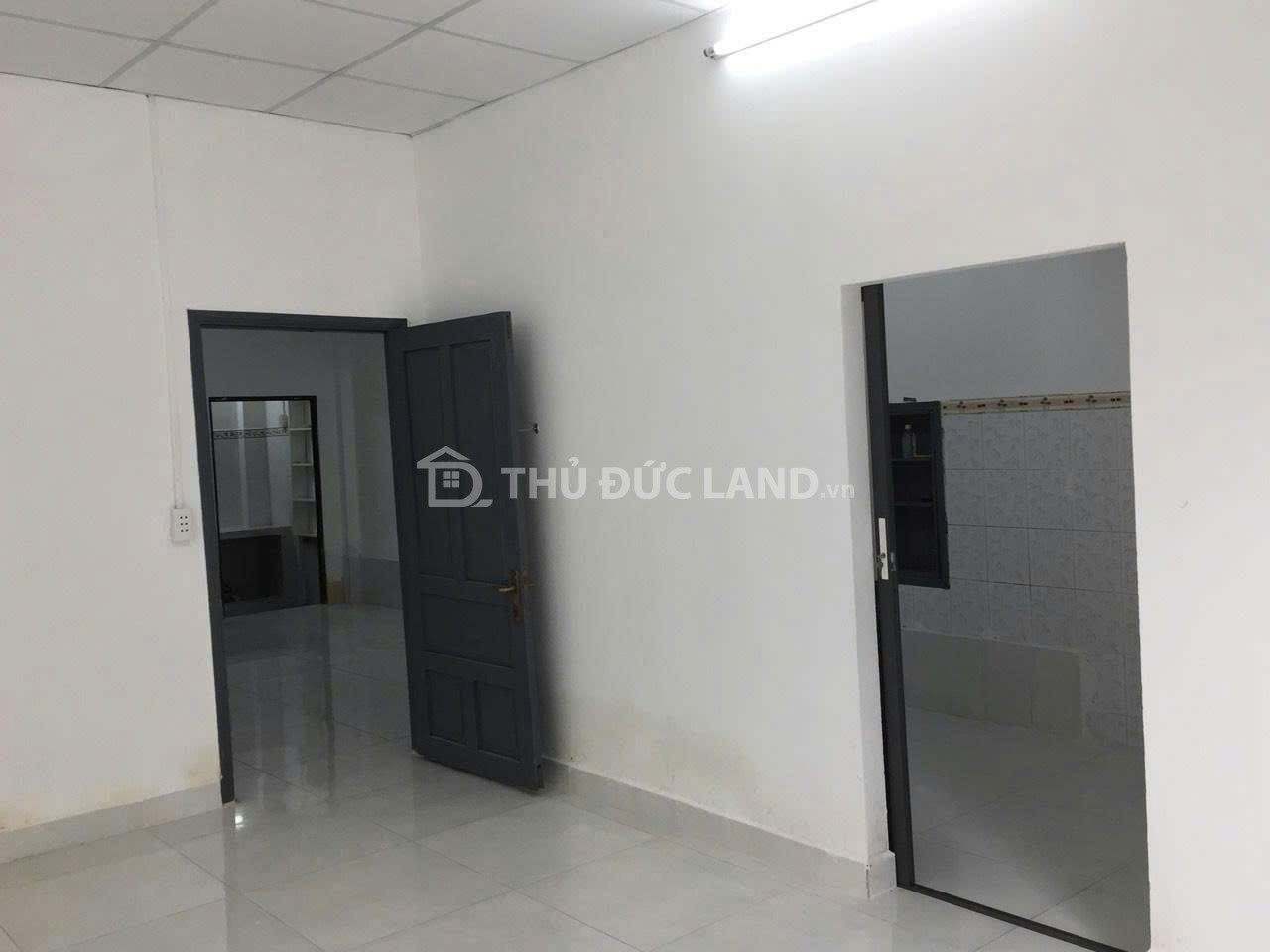 Bán nhà HXH Đường 51 Hiệp Bình Chánh, ngang 5.43m, DT 70M2. Cho thuê 8Tr/tháng, tiện ích đầy đủ - Ảnh 4