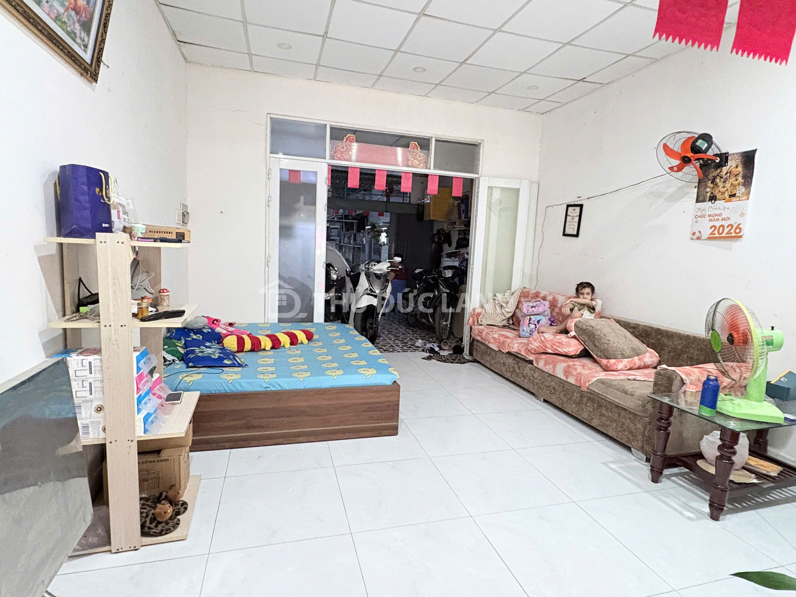 Bán nhà hẻm Đường 47, Hiệp Bình Chánh, diện tích 112.7m². Đang cho thuê. Cạnh Phạm Văn Đồng.