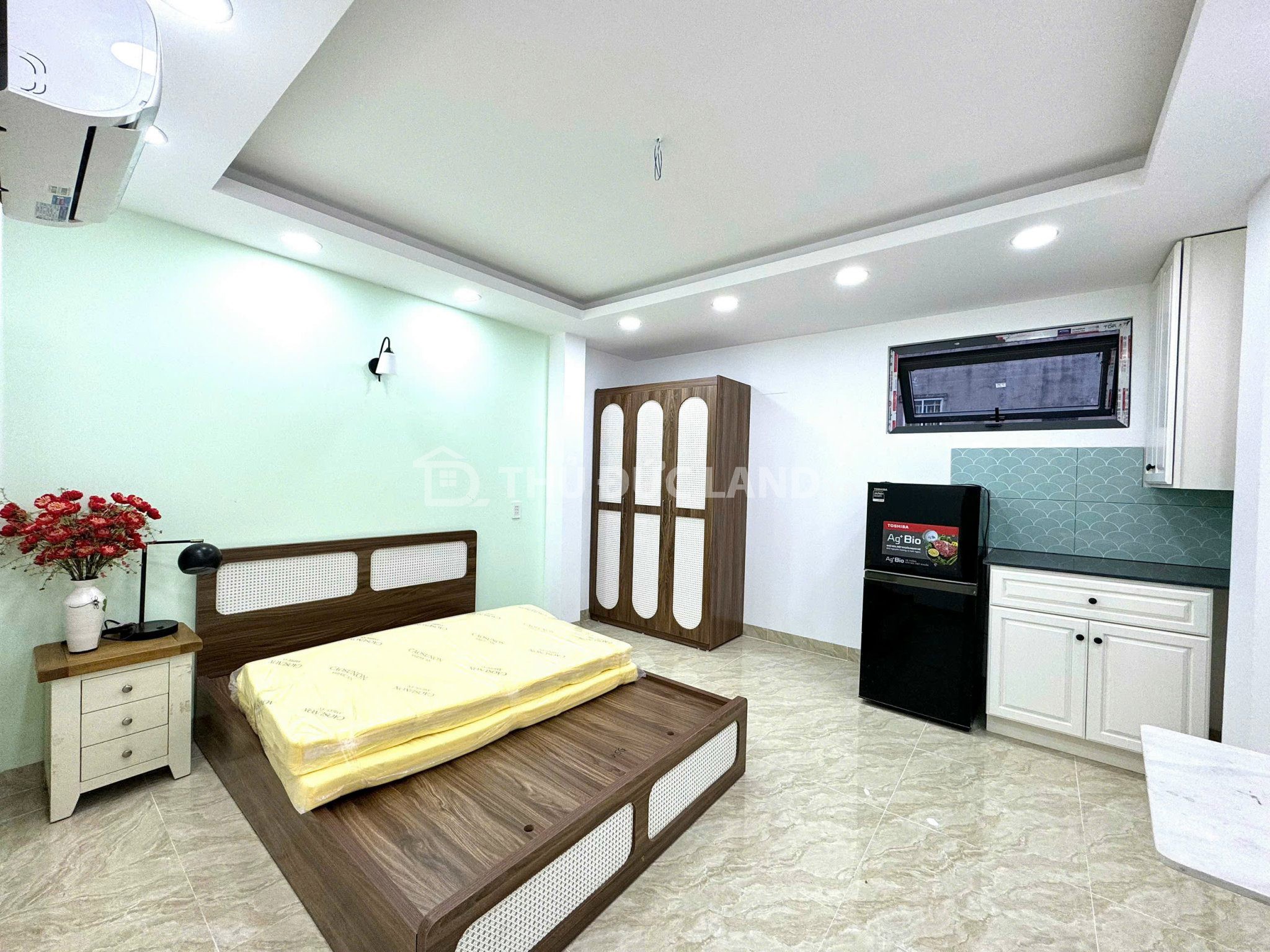 Bán nhà HXH Hiệp Bình Chánh, Phạm Văn Đồng, 4 tầng, giá 8.9 tỷ. Nhà đẹp dọn vào ở ngay. DT 74M2