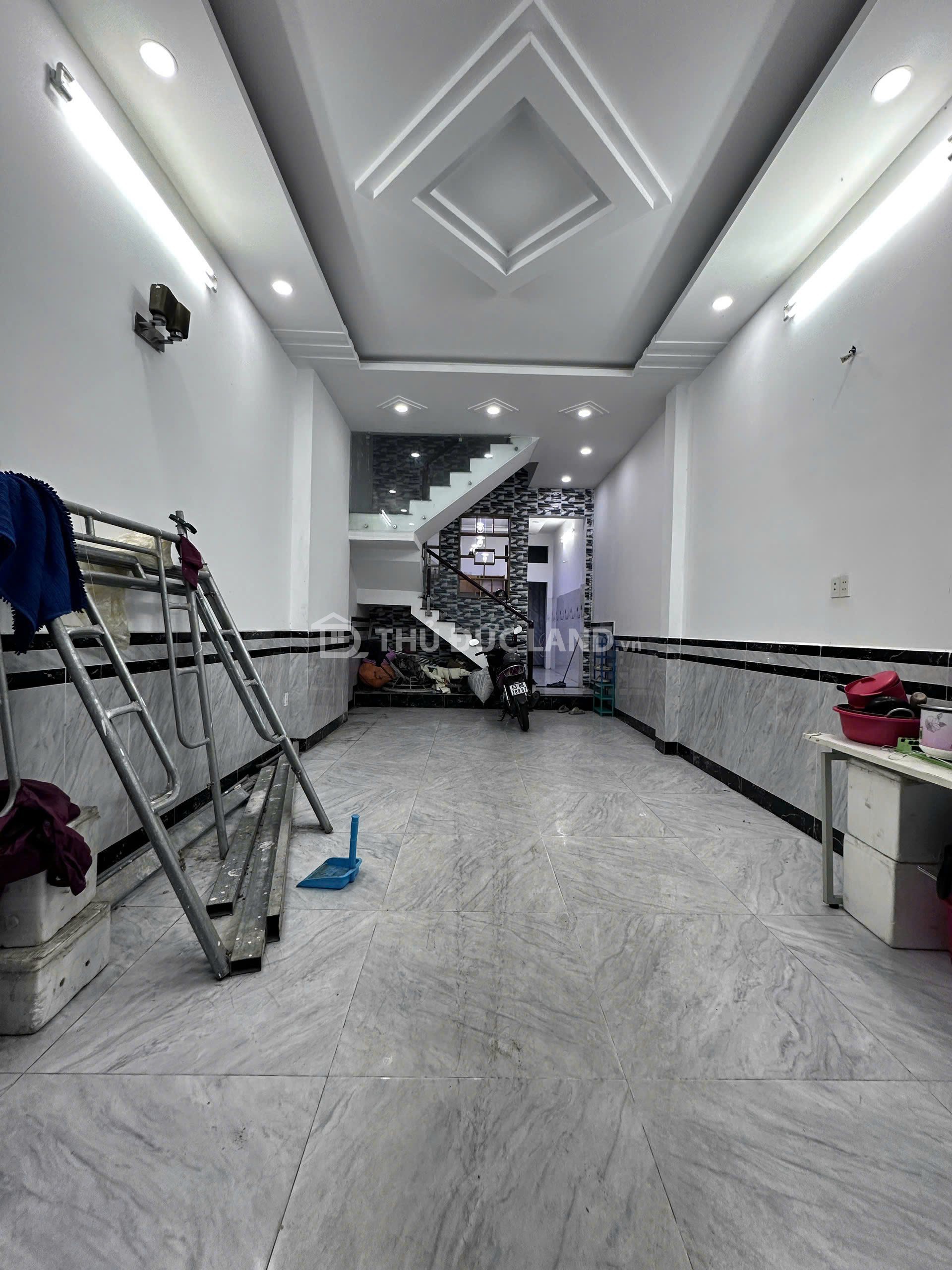 Bán nhà Hiệp Bình Chánh 3 tầng, gần chợ trường, diện tích 66m² - Ảnh 5
