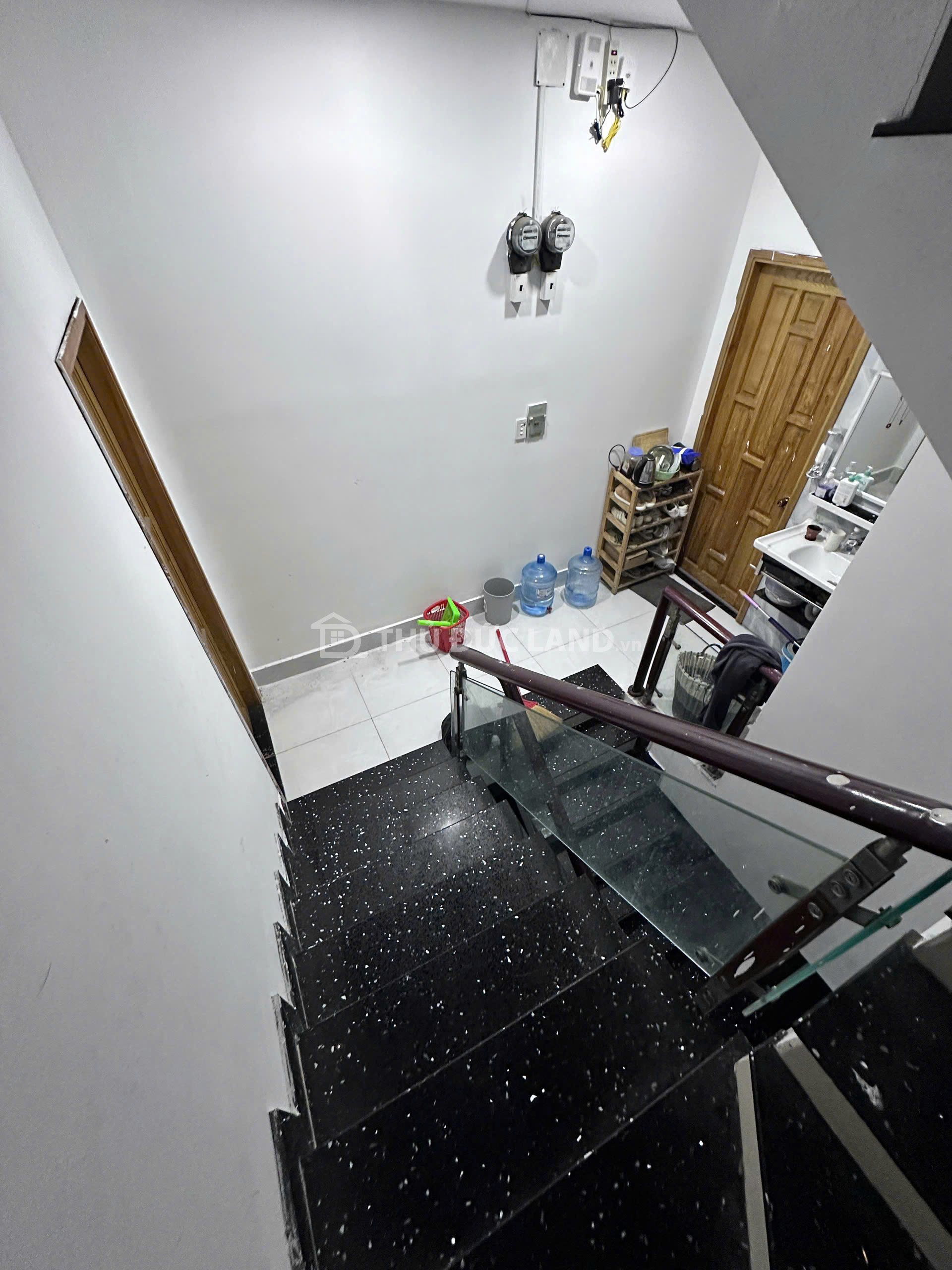 Bán nhà Hiệp Bình Chánh 3 tầng, gần chợ trường, diện tích 66m² - Ảnh 3