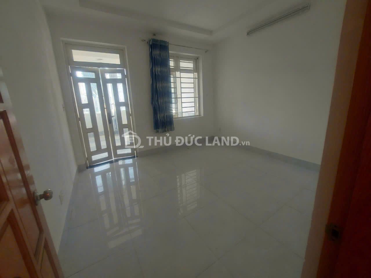 Bán nhà Hiệp Bình Chánh 3 tầng, gần chợ trường, diện tích 66m² - Ảnh 2