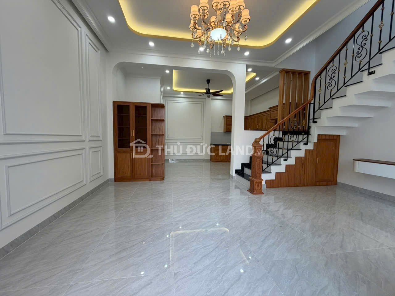 Bán nhà hẻm Hiệp Bình Chánh (Đường 40) 3 tầng, 3 phòng ngủ – nội thất FULL, hẻm xe hơi vào tận nơi - Ảnh 2