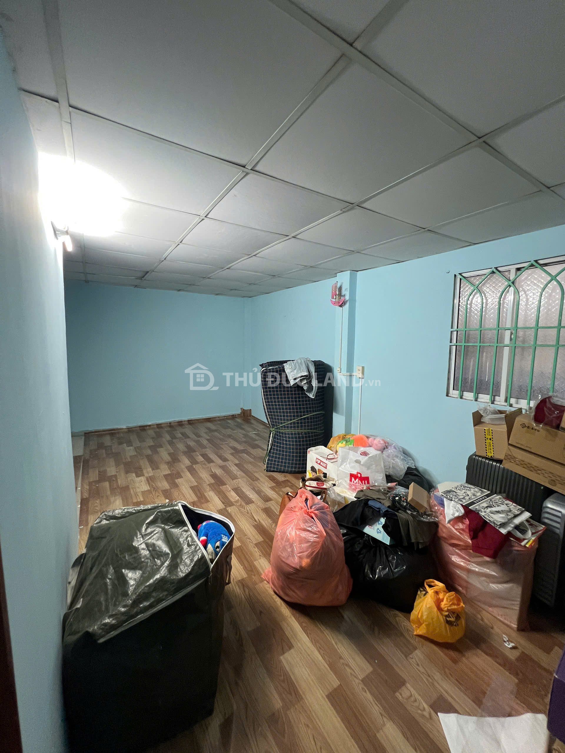 Bán nhà hẻm Đường 6 Hiệp Bình Chánh, Dt 41m2 2 phòng ngủ, tiện ích đầy đủ - Ảnh 4