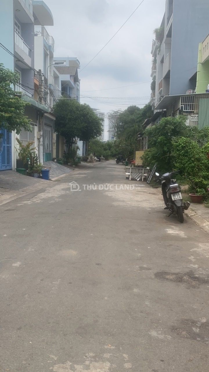 Bán phòng trọ Đường 2, Hiệp Bình Chánh, 80m², ngang 5. Đang cho thuê 8tr/Tháng. - Ảnh 4