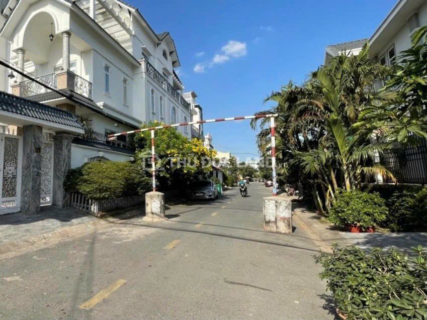 Bán nhà hẻm Hiệp Bình Phước (Hiệp Bình), kho hẻm xe hơi, có sẵn dòng tiền 10 triệu/tháng - Ảnh 2