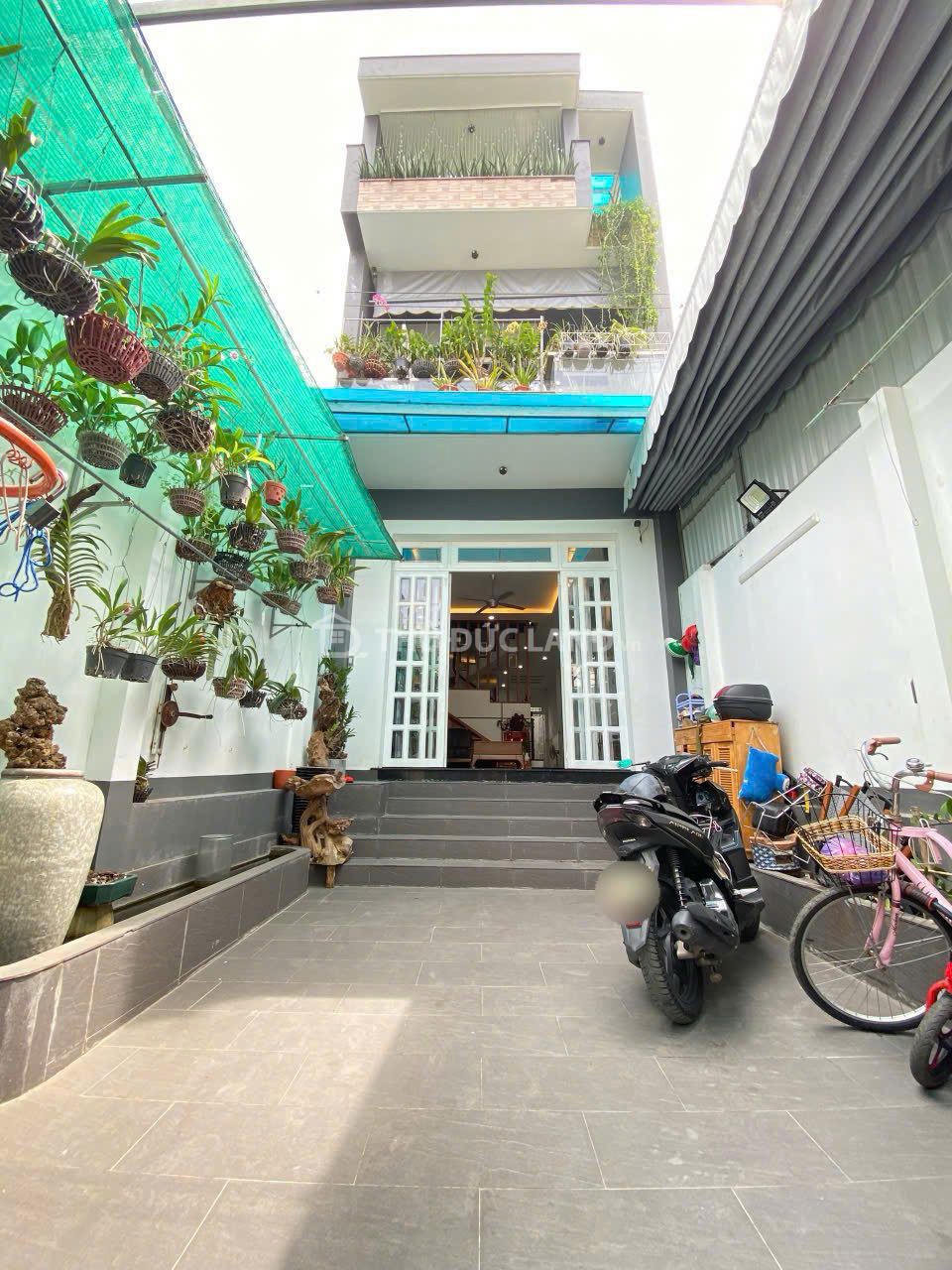 Bán nhà HXH Hiệp Bình Phước, Quốc Lộ 13 Mới, DT 103m2 3 tầng 5 phòng ngủ