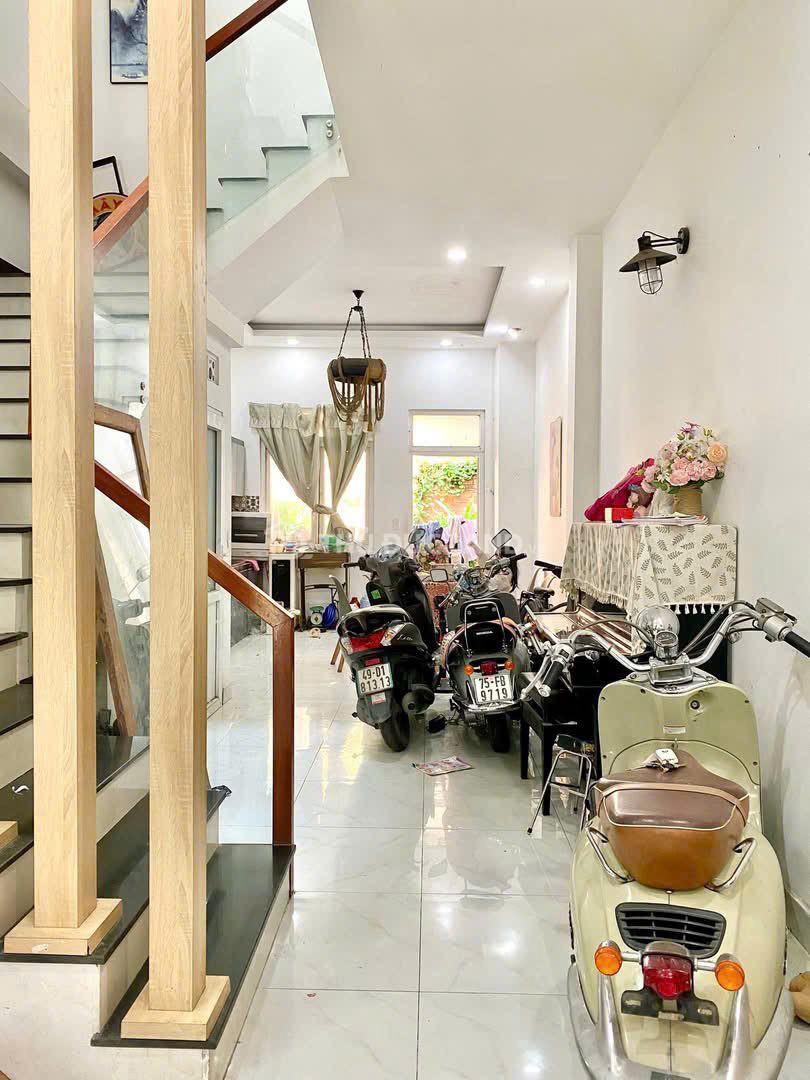 Bán nhà HXH Đường 12 Hiệp Bình Phước, DT 78m2 ,hẻm 5m, 3 tầng, nhà đẹp vào ở ngay, SHR - Ảnh 3