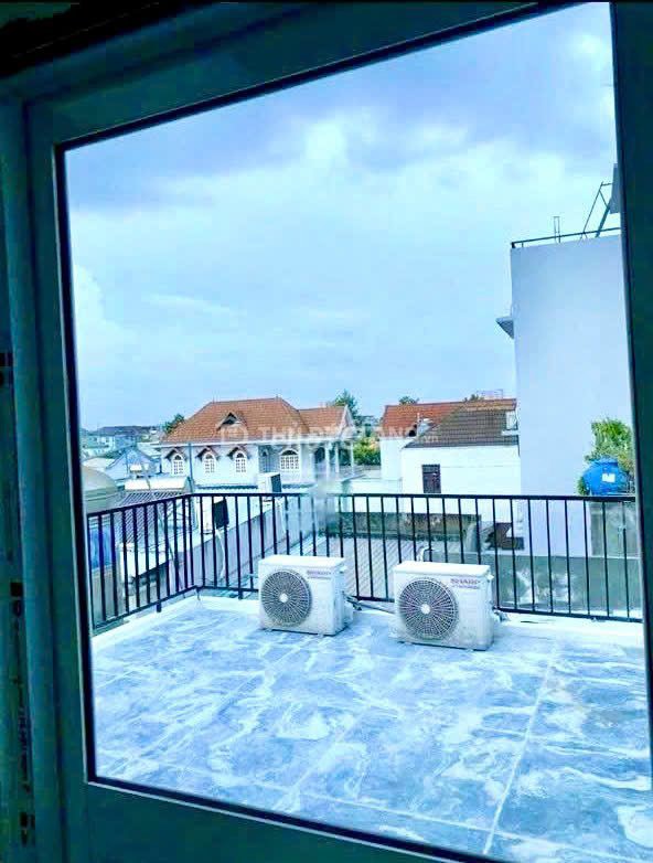 Bán nhà HXH Đường 12 Hiệp Bình Phước, DT 78m2 ,hẻm 5m, 3 tầng, nhà đẹp vào ở ngay, SHR - Ảnh 2