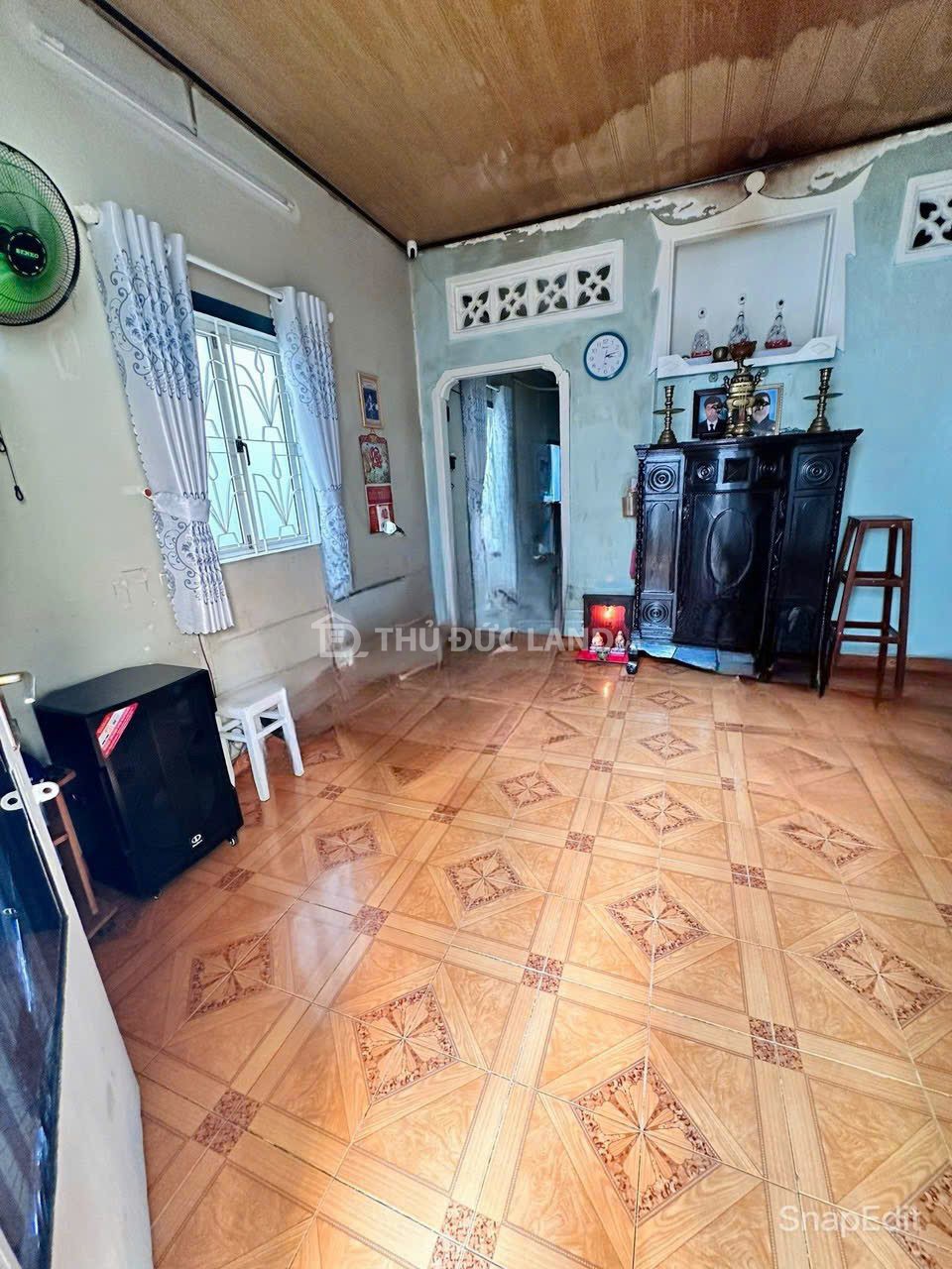 Bán nhà HXH Hiệp Phú, DT 75.5m2 ngang 5.7m, hẻm trước nhà 4.4m, tiện xây mới hoặc cho thuê - Ảnh 2