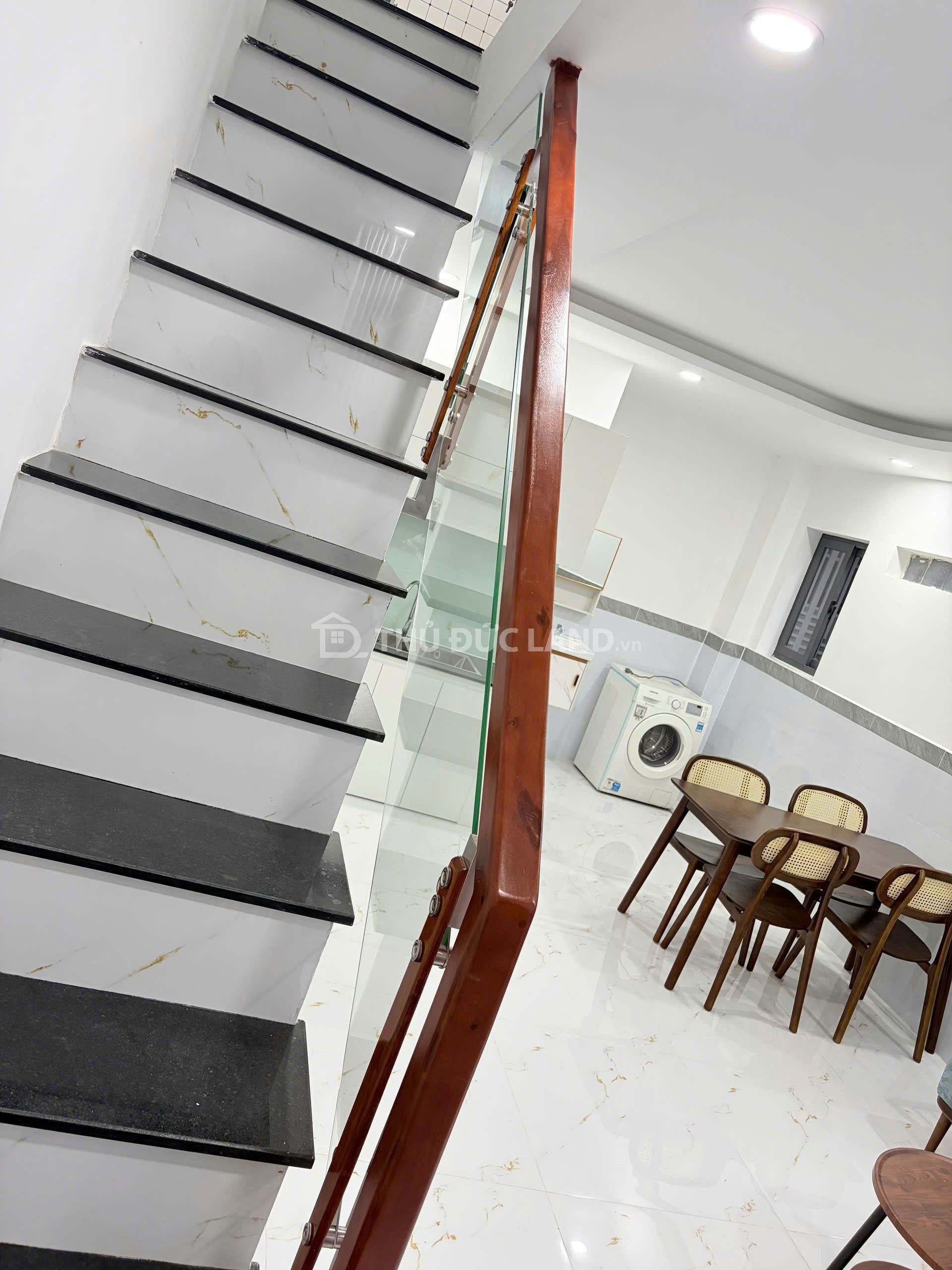 Bán nhà hẻm Trương Văn Thành, Hiệp Phú, nhà 2 tầng, nhà đẹp ở ngay, tiện ích đầy đủ - Ảnh 9