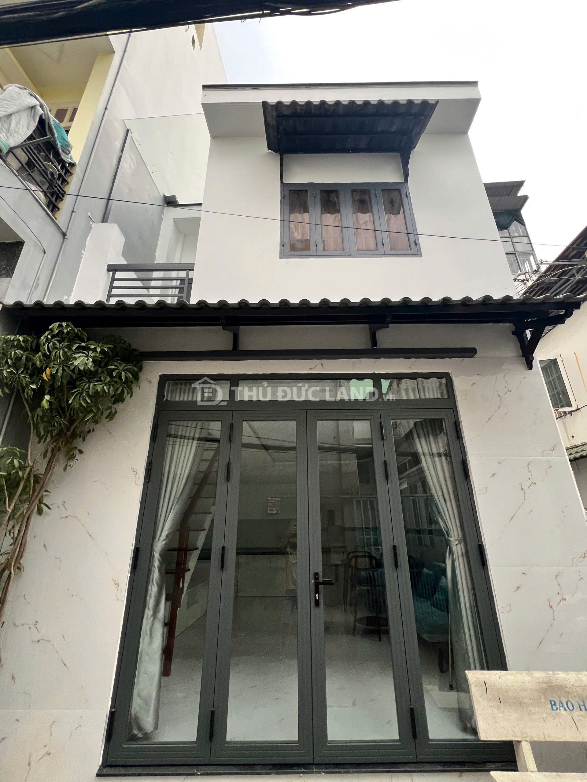 Bán nhà hẻm Trương Văn Thành, Hiệp Phú, nhà 2 tầng, nhà đẹp ở ngay, tiện ích đầy đủ - Ảnh 2