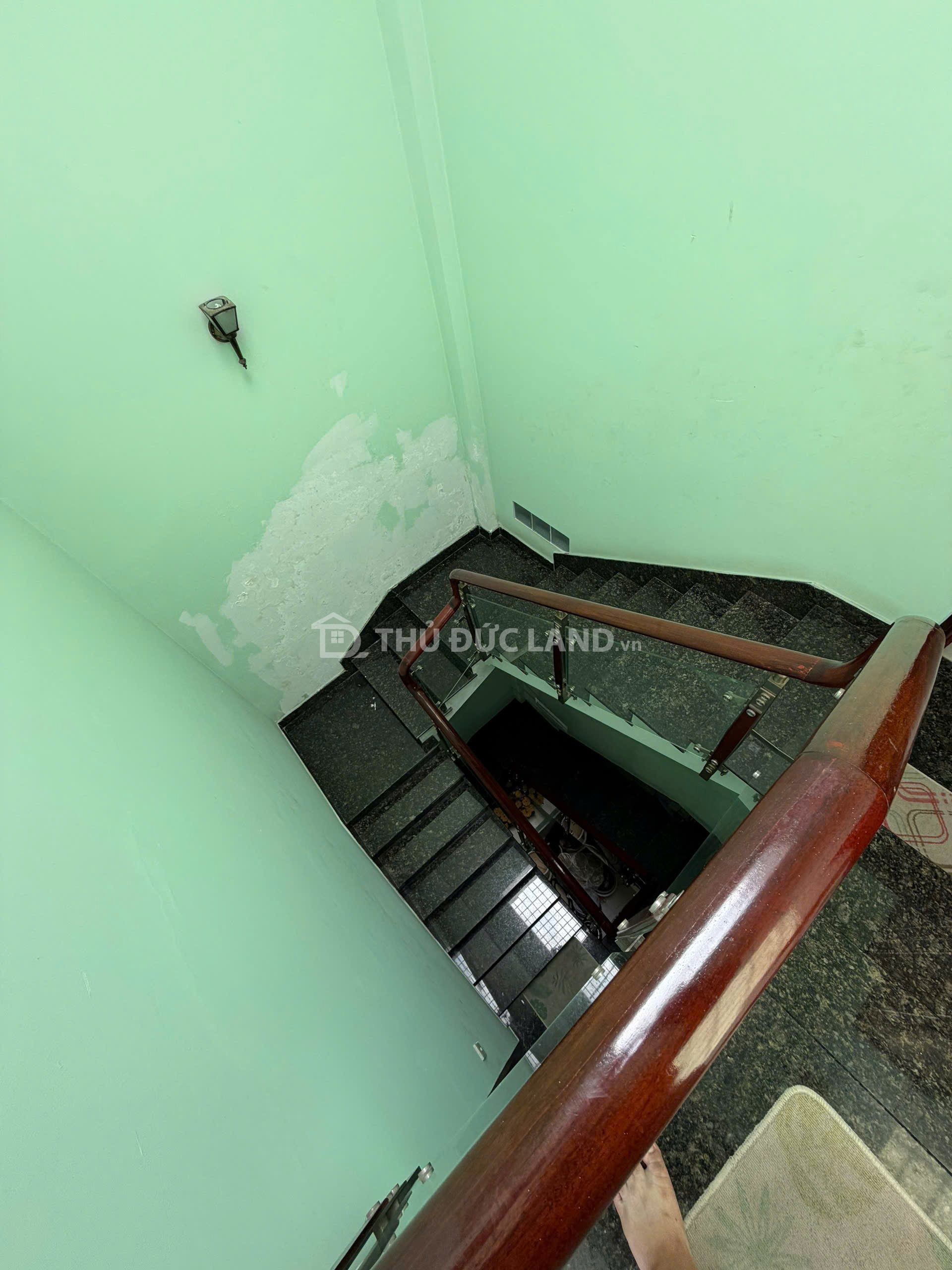 Bán nhà mặt tiền Hiệp Phú đường Lê Lợi, 3 tầng. Đường rộng full tiện ích. DT 68.5m2 - Ảnh 9