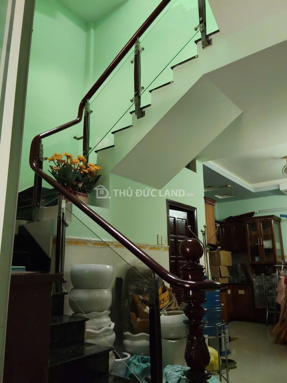 Bán nhà mặt tiền Hiệp Phú đường Lê Lợi, 3 tầng. Đường rộng full tiện ích. DT 68.5m2 - Ảnh 2