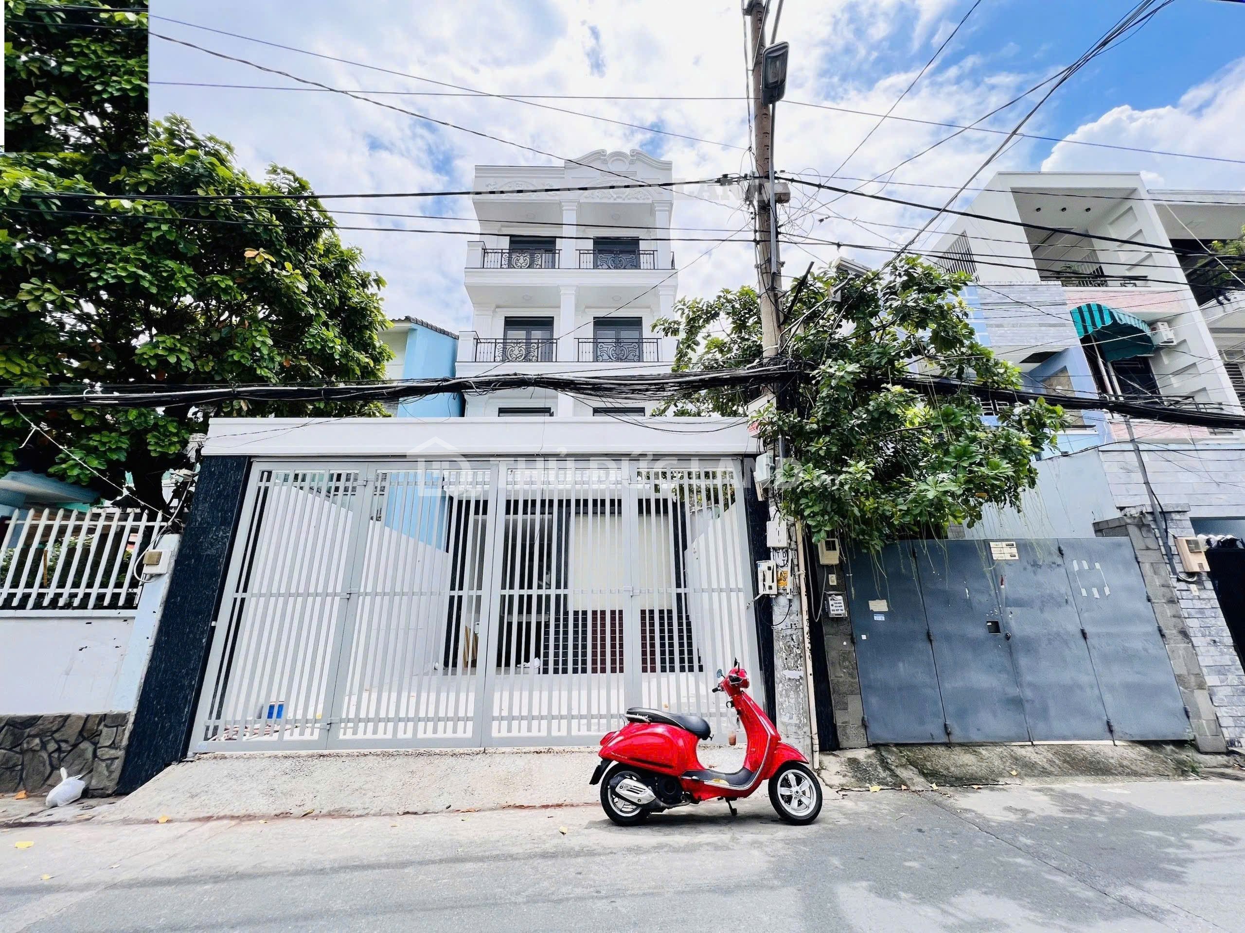 Bán căn hộ dịch vụ Linh Chiểu, Đường 9, DT 157m2, 5 tầng 15 phòng, sổ chính chủ, dòng tiền 55 triệu