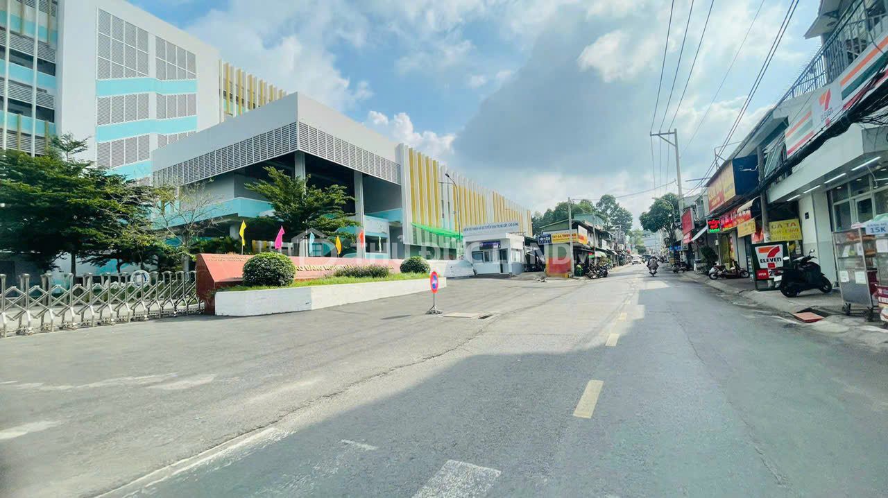 Bán nhà hẻm Linh Chiểu đường 17, ngang 6m, gần Đại học Ngân hàng, giá 9.8 tỷ