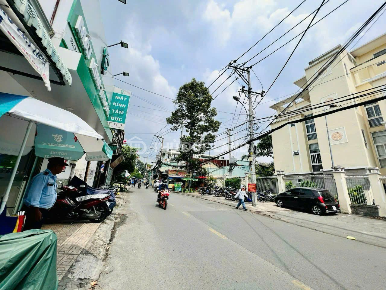 Bán nhà mặt tiền Linh Chiểu (Đường 14) 3 tầng, 3PN – 3WC, có sân trước sau, gần trường và chợ - Ảnh 2