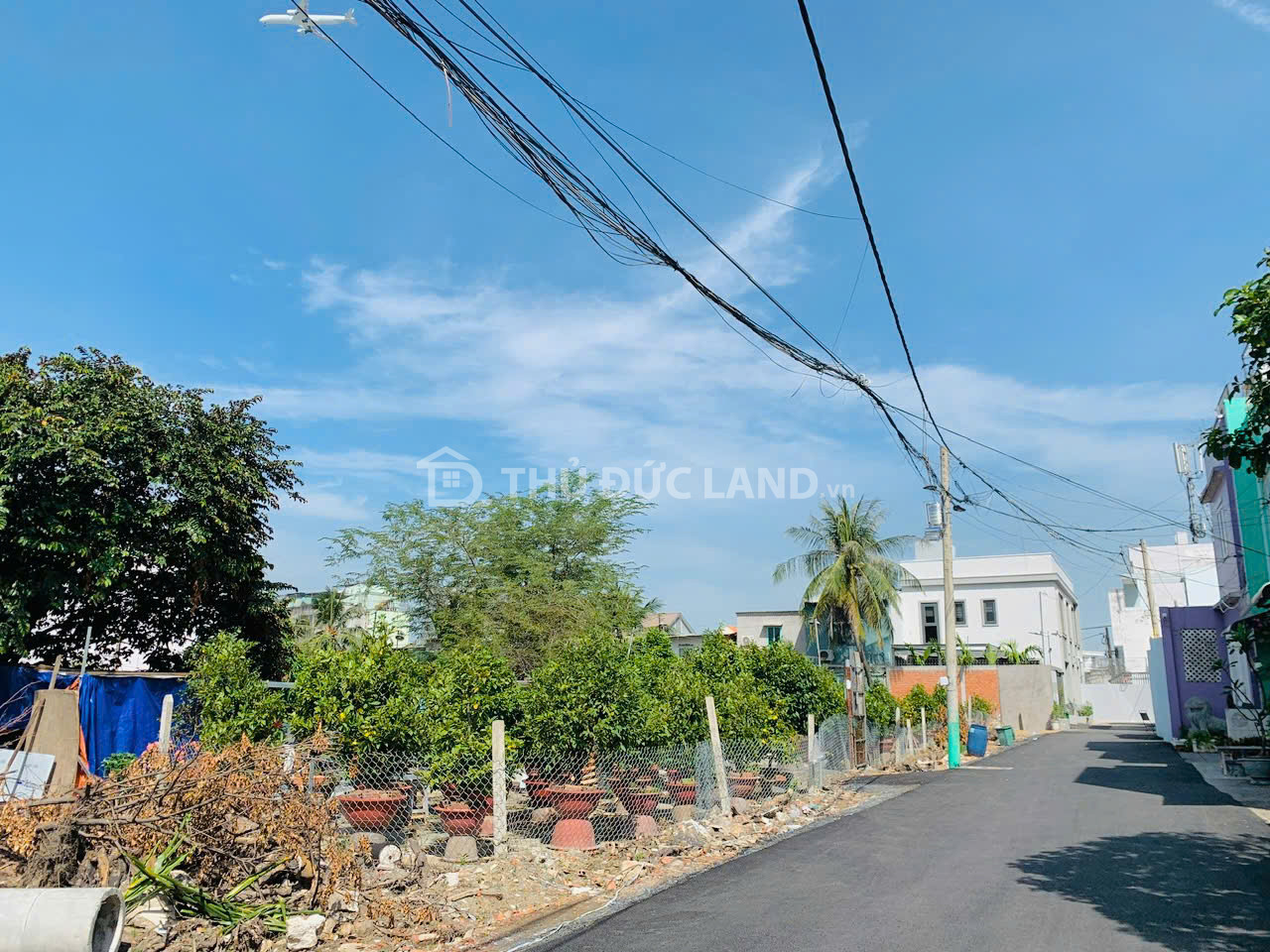 Bán đất HXH Linh Đông, DT 56m2 ngang 4.3M. Đường rộng gần 6M. Tiện ích đầy đủ, sổ chính chủ