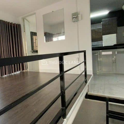Bán căn hộ dịch vụ Linh Đông, Thủ Đức, DT 216m2 5 tầng 20 phòng, đường 6m, dòng tiền 70 triệu/tháng
