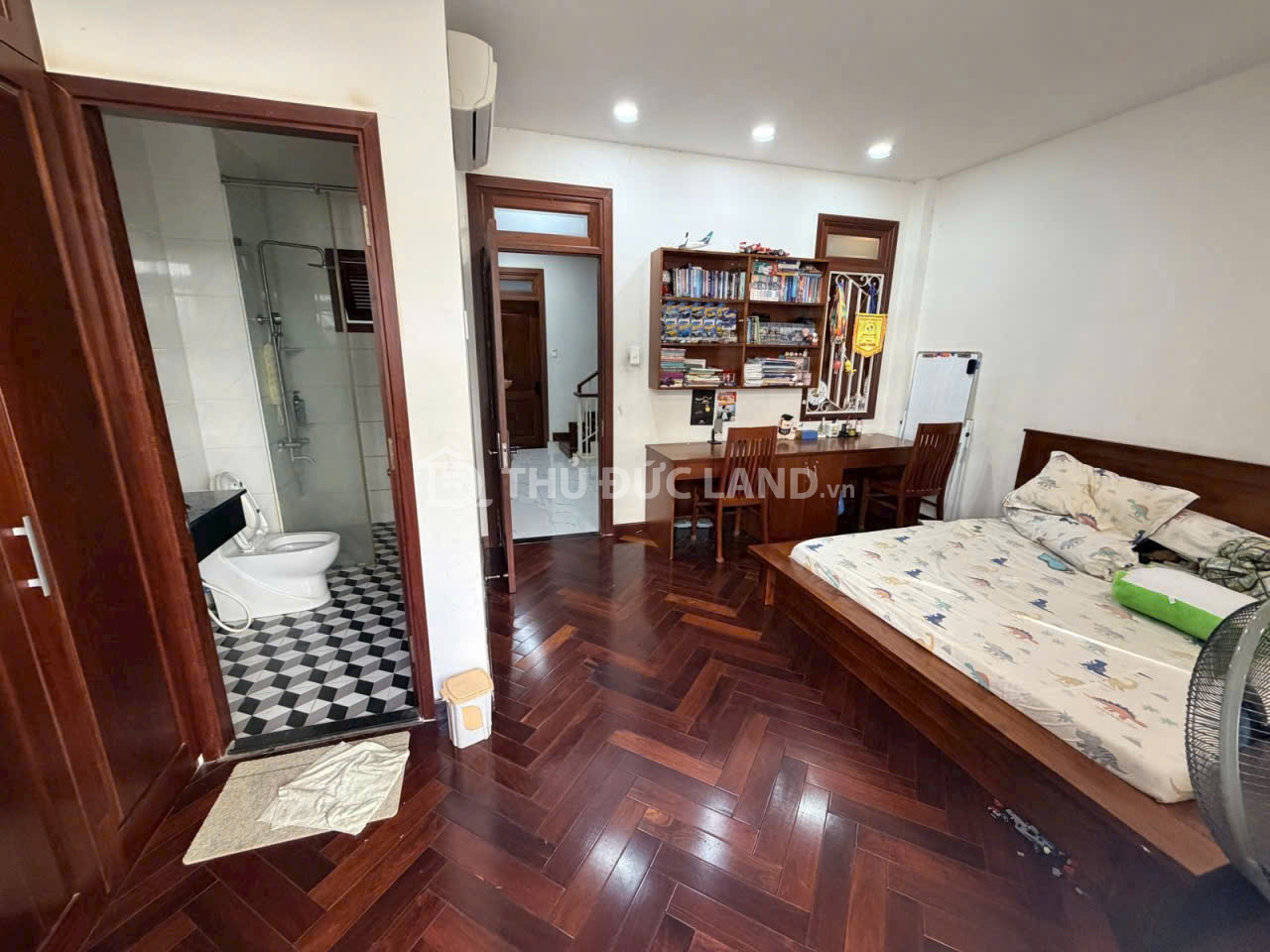 Bán nhà mặt tiền 3 lầu Linh Đông, ngang 5.7m, đường 10m. Tiện kinh doanh đa ngành. Cạnh Phạm Văn Đồng - Ảnh 3