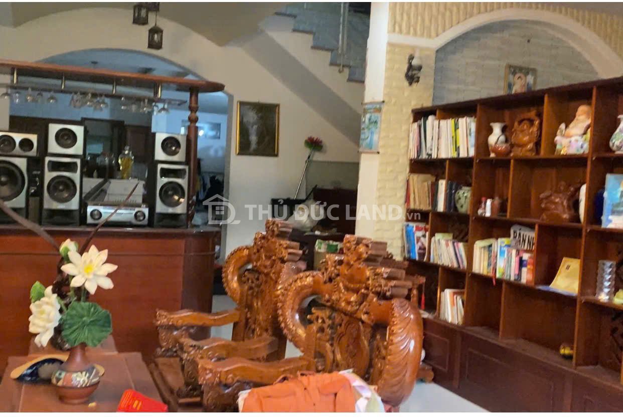 Bán nhà mặt tiền Linh Đông, diện tích 242.9m², ngang 7m, sổ chính chủ, tiện ích đầy đủ