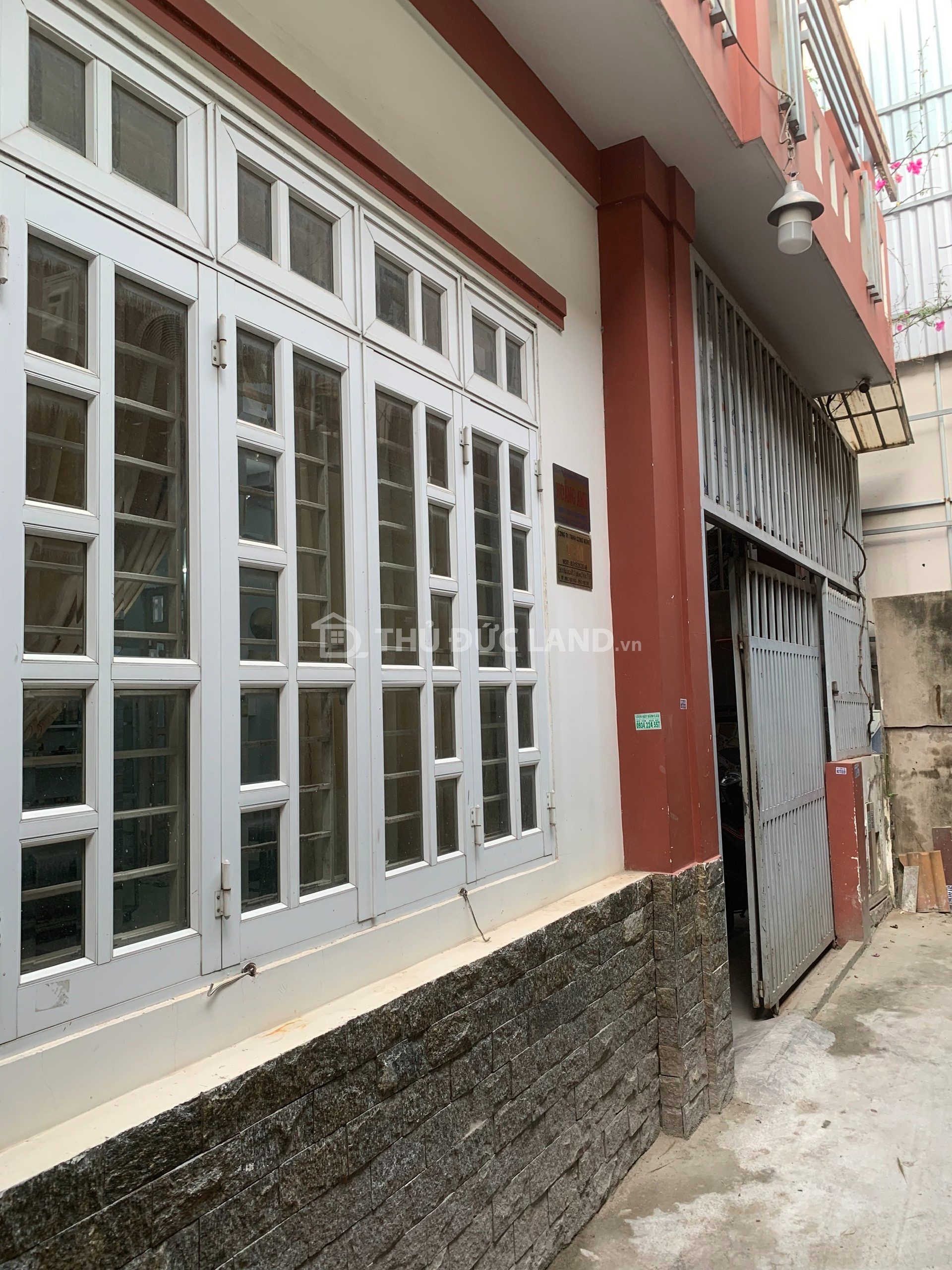 Bán nhà hẻm Kha Vạn Cân, Linh Đông, DT 69m2 ngang 6.6m, 2 tầng 3PN, sổ hồng riêng