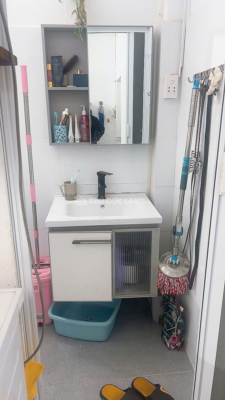 Bán nhà mặt tiền Đường 42 Linh Đông, DT 70m2, đường rộng 8M - Ảnh 2