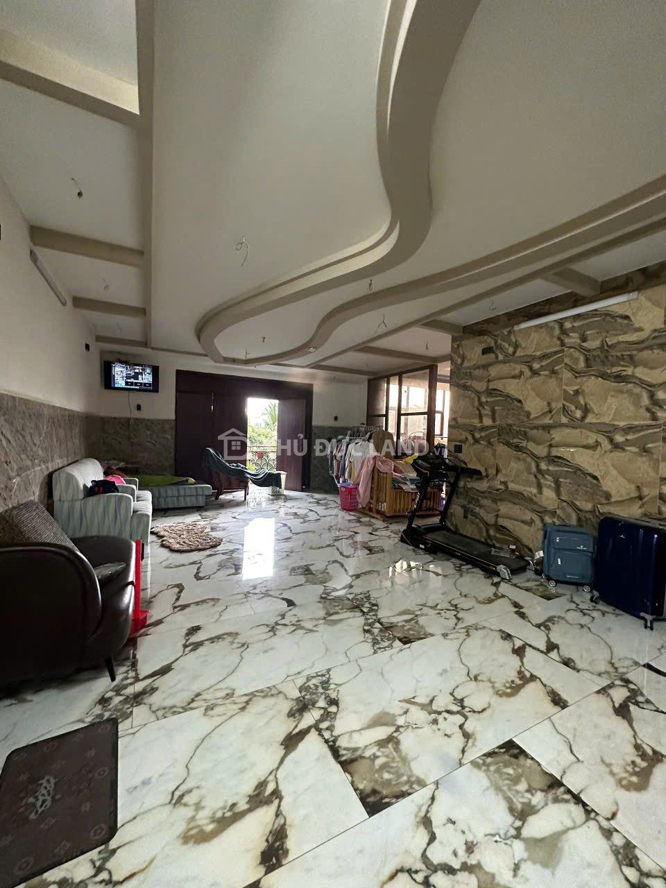 Bán nhà mặt tiền Đường 36 Linh Đông, DT 287m2 ngang 18m, 3 tầng, tiện ích đầy đủ, tiện ở hoặc làm VP - Ảnh 4