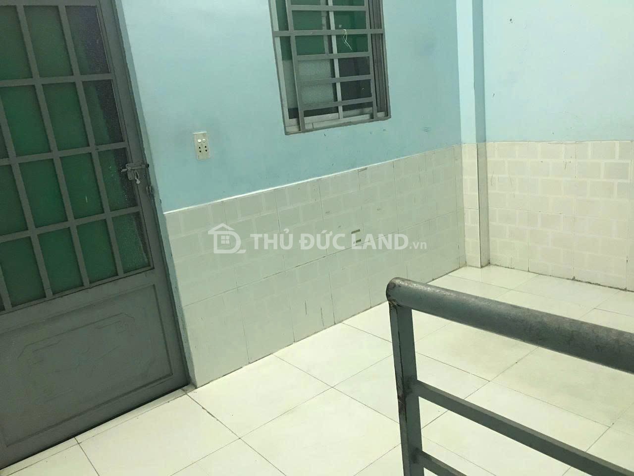 Bán phòng trọ Linh Đông, đường 33,DT 109m2, 2 tầng, dòng tiền 20 triệu/ tháng - Ảnh 2