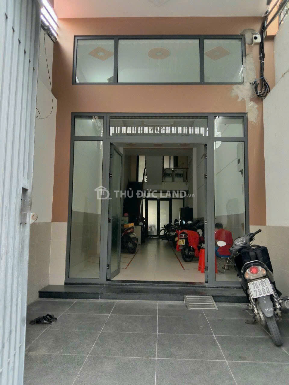 Bán căn hộ dịch vụ Dương Văn Cam Linh Tây, 5 tầng, 10PN, đang có dòng tiền 40 triệu/tháng - Ảnh 2
