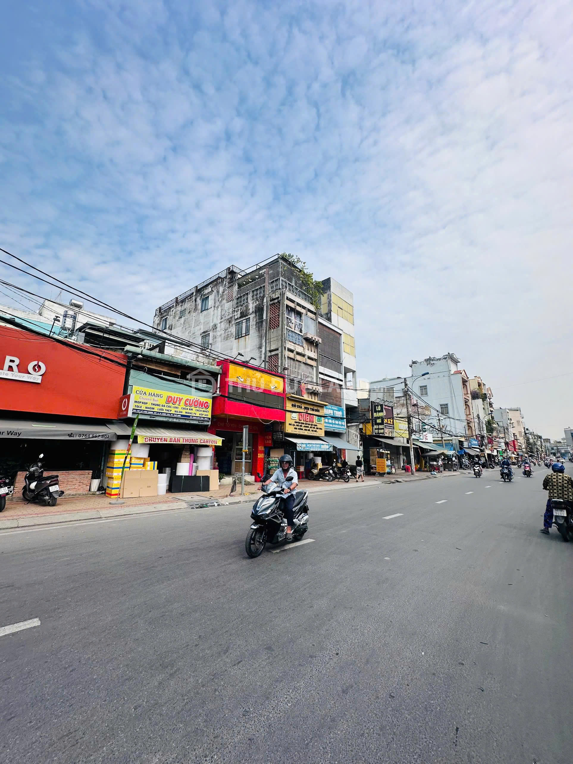 Bán nhà mặt tiền Dương Văn Cam - Linh Tây, đường 20m, 2 tầng. DT 63.3m2 ngang 4. Tiện ở và KD