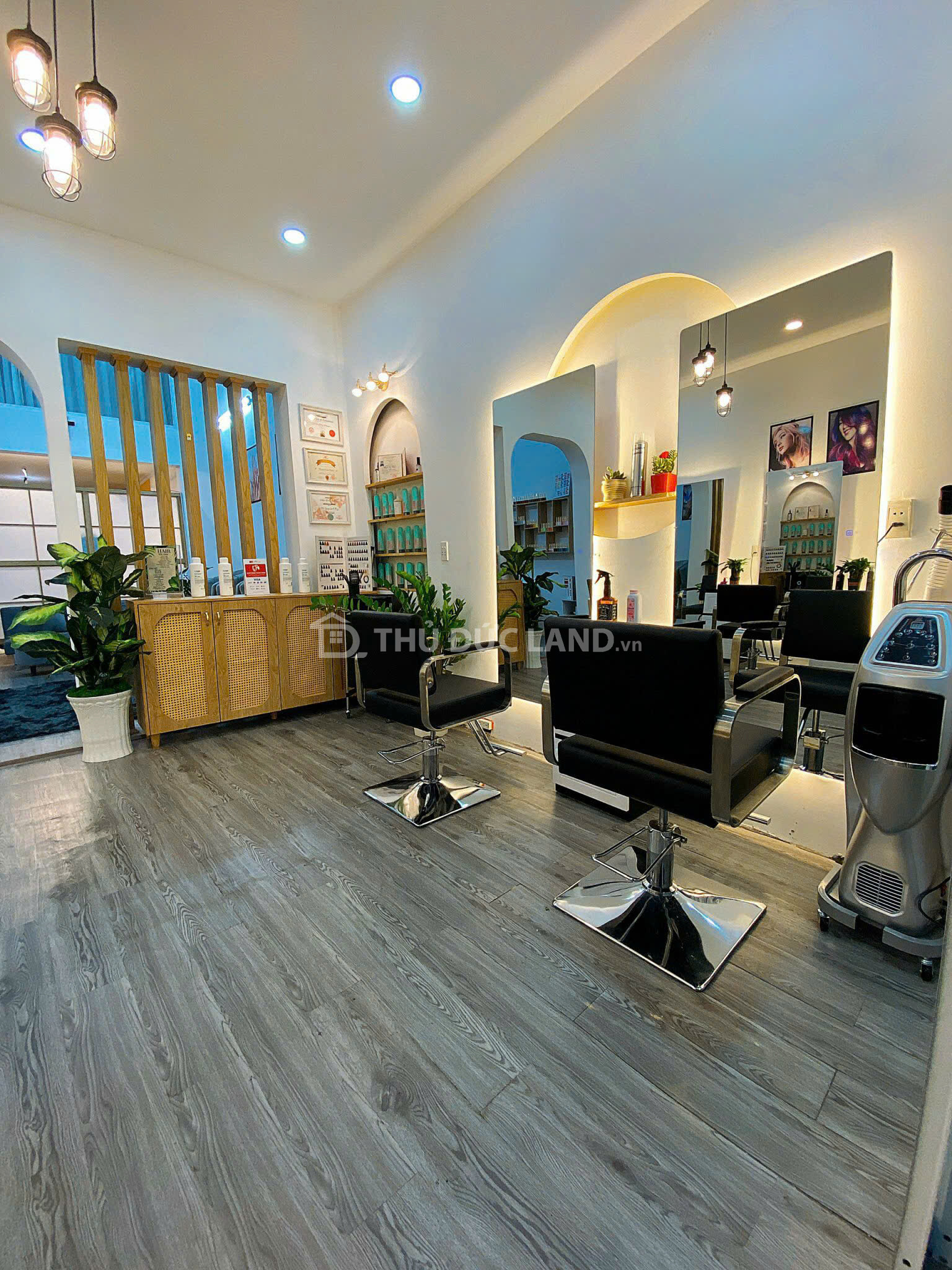 Bán nhà mặt tiền đường 9 Linh Tây, ngang 4m, DT 72.7m2. sổ hồng riêng, giá 10.5 tỷ - Ảnh 2
