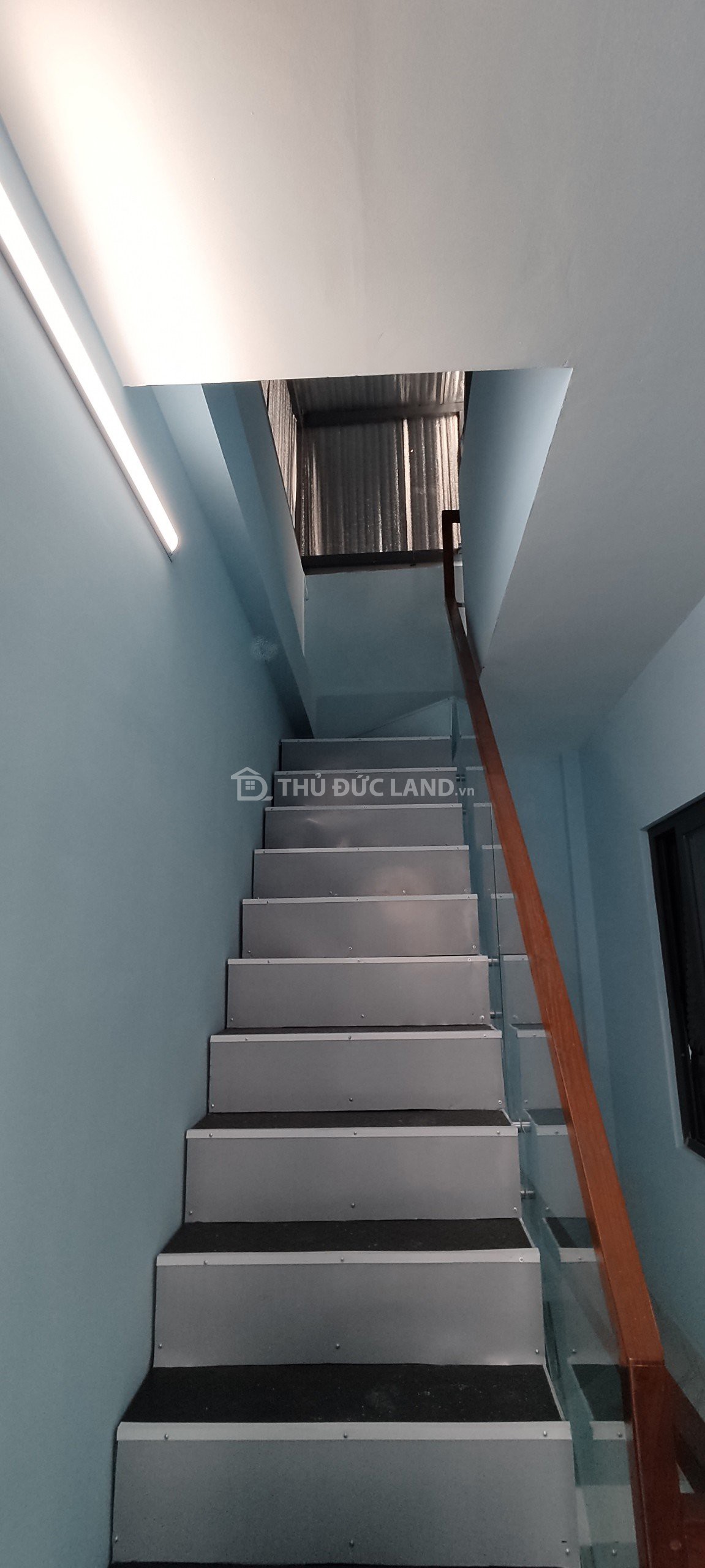 Bán nhà HXH Linh Tây 2 tầng, DT 52m2 hẻm 5m, sổ chính chủ, giá 6 tỷ, tiện ích đầy đủ - Ảnh 2