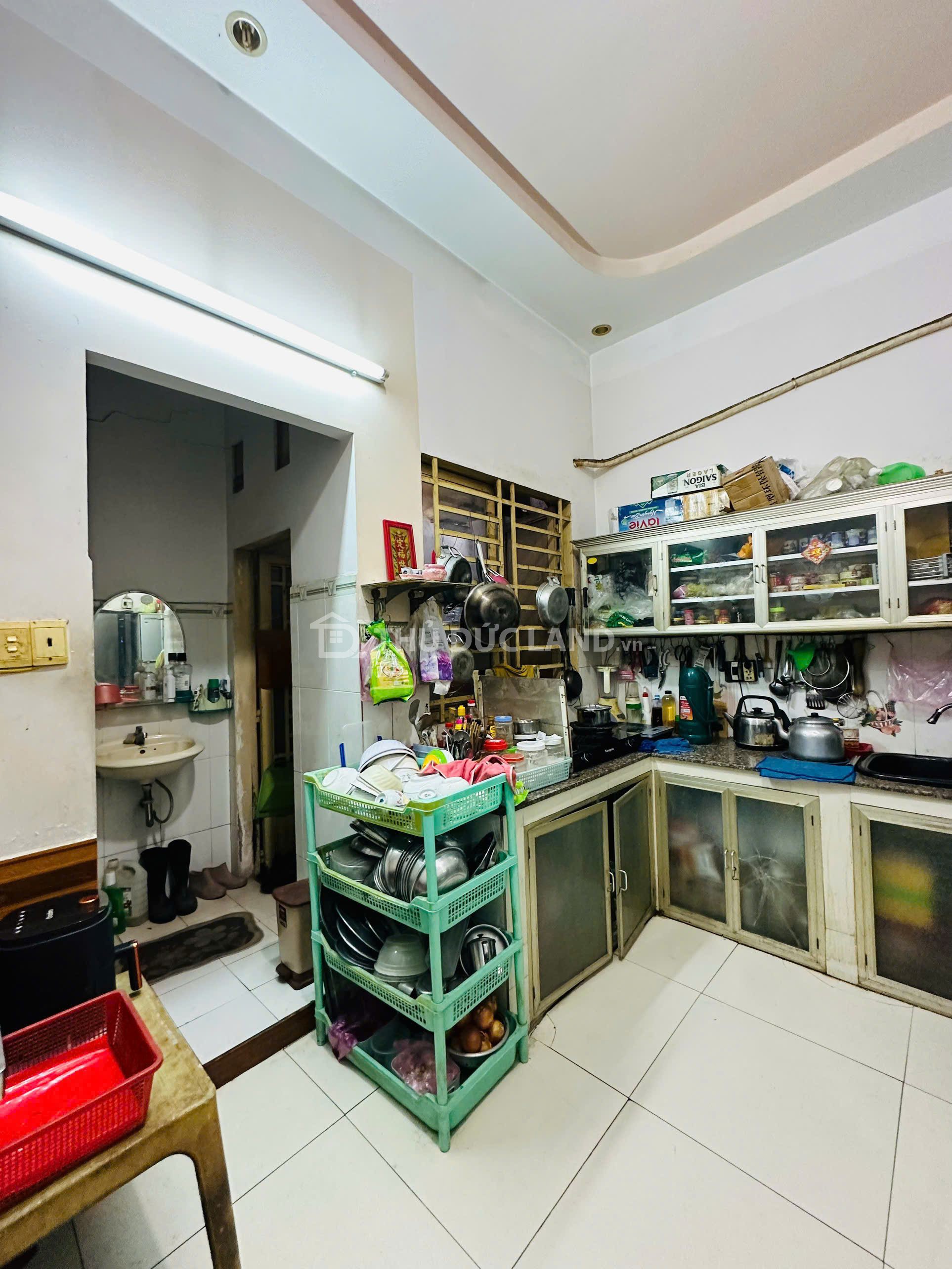 Bán nhà hẻm Linh Tây đường 6, 2 tầng, 4 phòng ngủ, 80m². Di chuyển dễ dàng, tiện ích đầy đủ - Ảnh 5