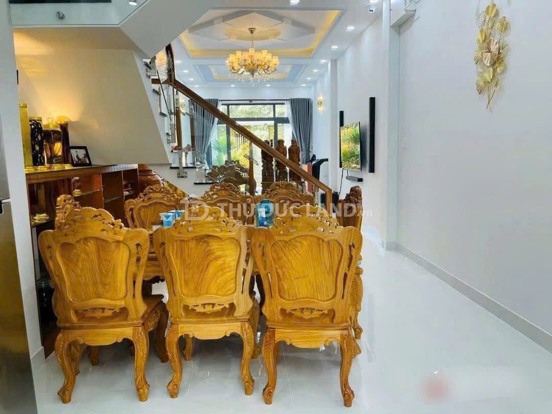 Bán nhà mặt tiền Đường 4 Linh Tây, DT 106m2 ngang 4m, 3 tầng, nội thất cao cấp, tiện ích đầy đủ - Ảnh 3