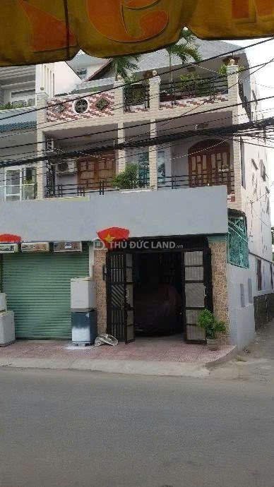 Bán nhà mặt tiền Đường 9 Linh Tây, Dt 119m2 ngang 7.6m, 3 tầng. Cách Phạm Văn Đồng 50M, tiện ích đầy đủ