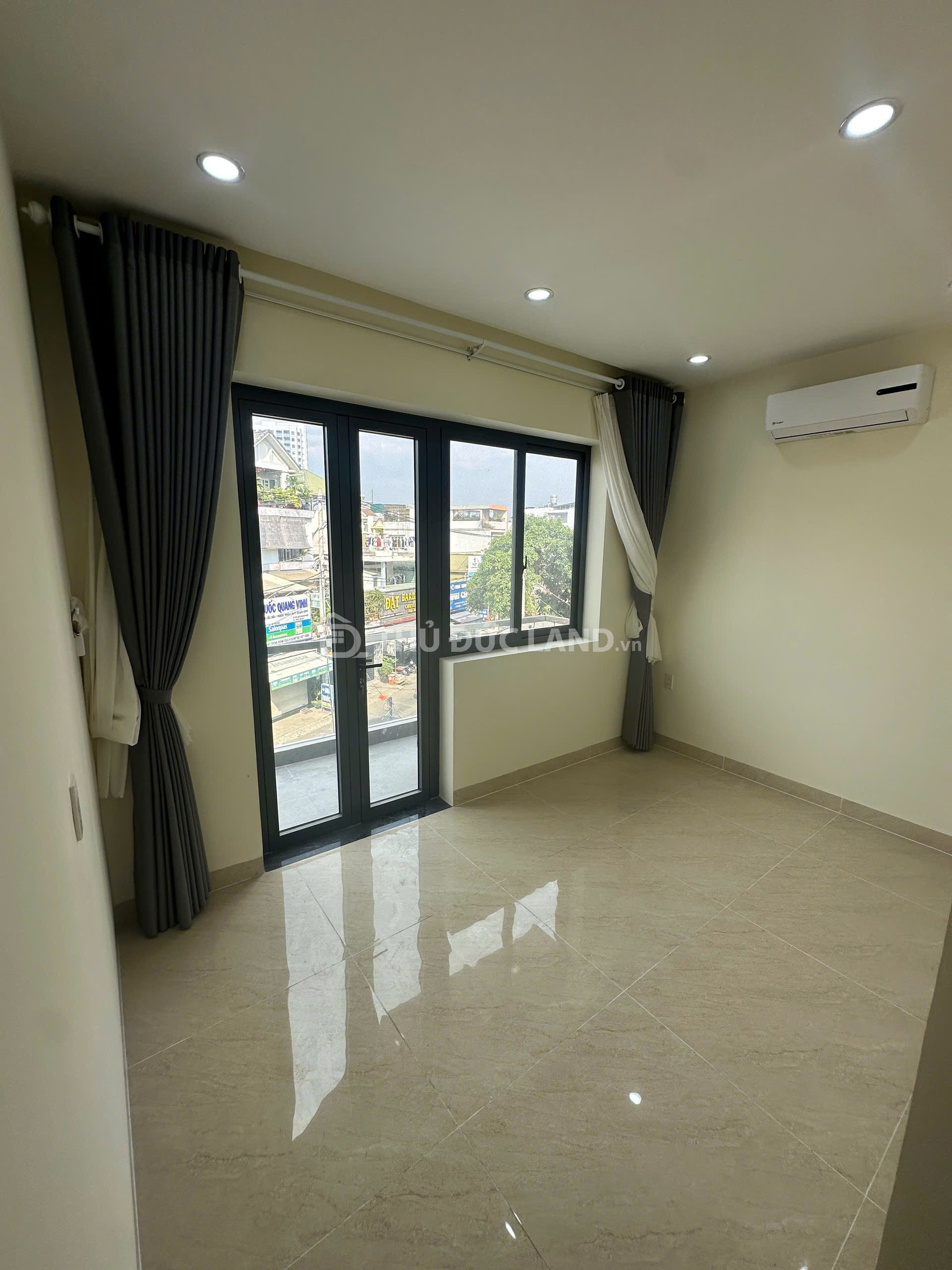 Bán nhà mặt tiền Đường 9 Linh Tây, 5 tầng, ngang 4.5m, DT 86m2. Cạnh Phạm Văn Đồng. Tiện ích bao vây 1KM