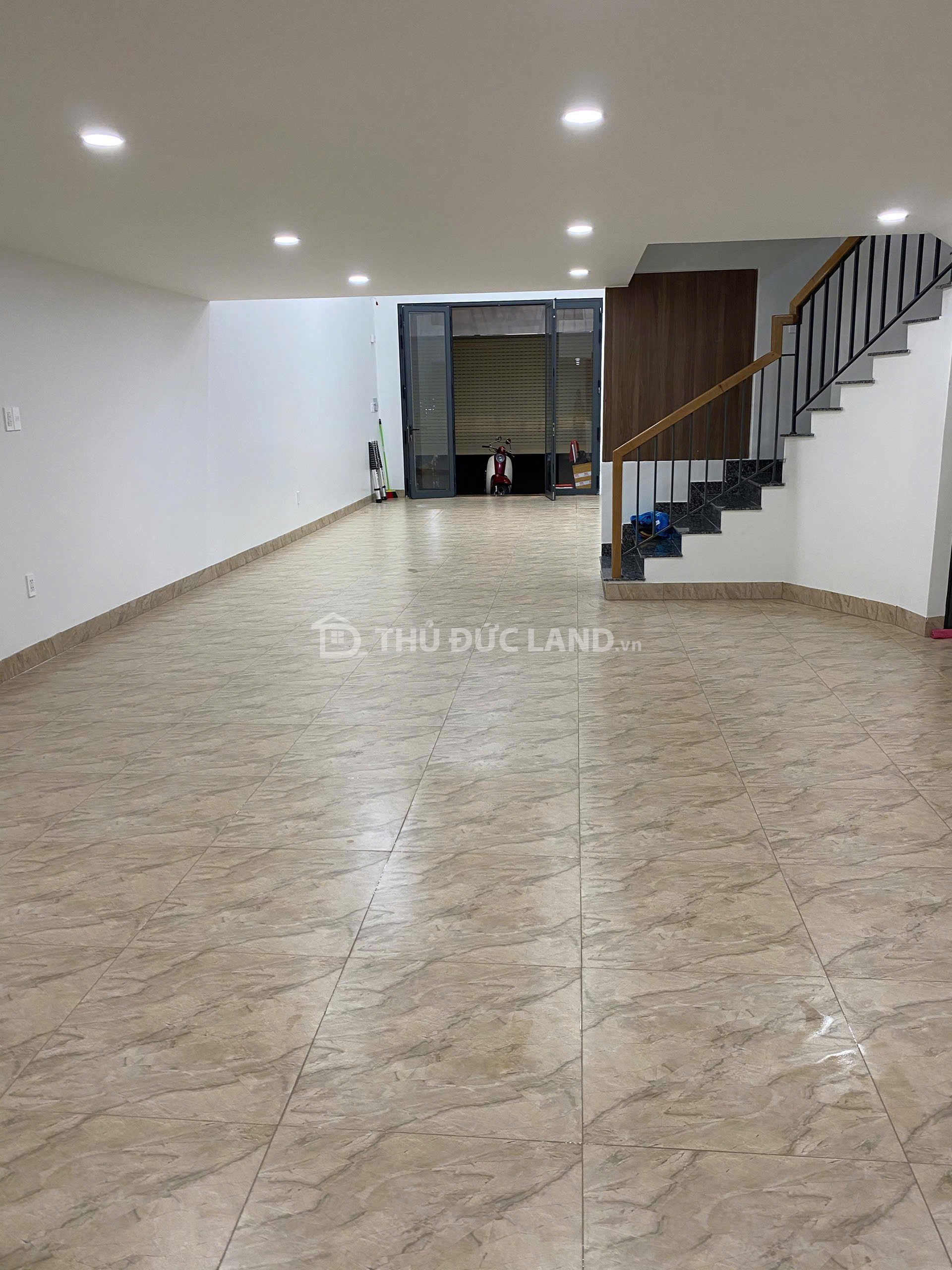 Bán nhà mặt tiền Đường 6 Linh Tây, 4 tầng, DT 111m2 ngang 4.2m. Tiện ở và kinh doanh - Ảnh 3