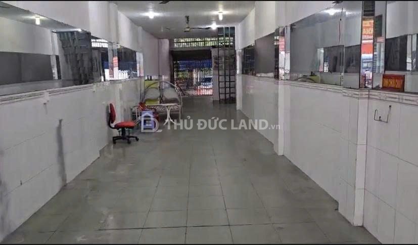 Bán nhà mặt tiền Linh Tây, Kha Vạn Cân, 2 tầng, khu sầm uất, kinh doanh đa ngành - Ảnh 3