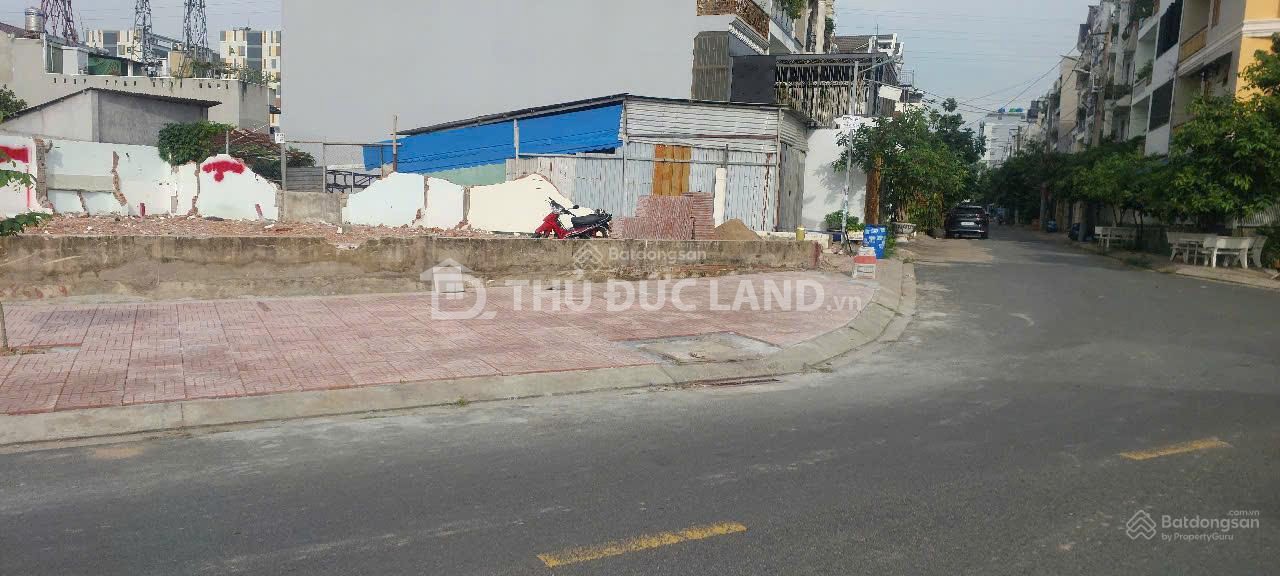 Bán đất mặt tiền Linh Trung, đường 18m, DT 95m2, tiện xây CHDV 5 tầng, tiện ích đầy đủ 1km