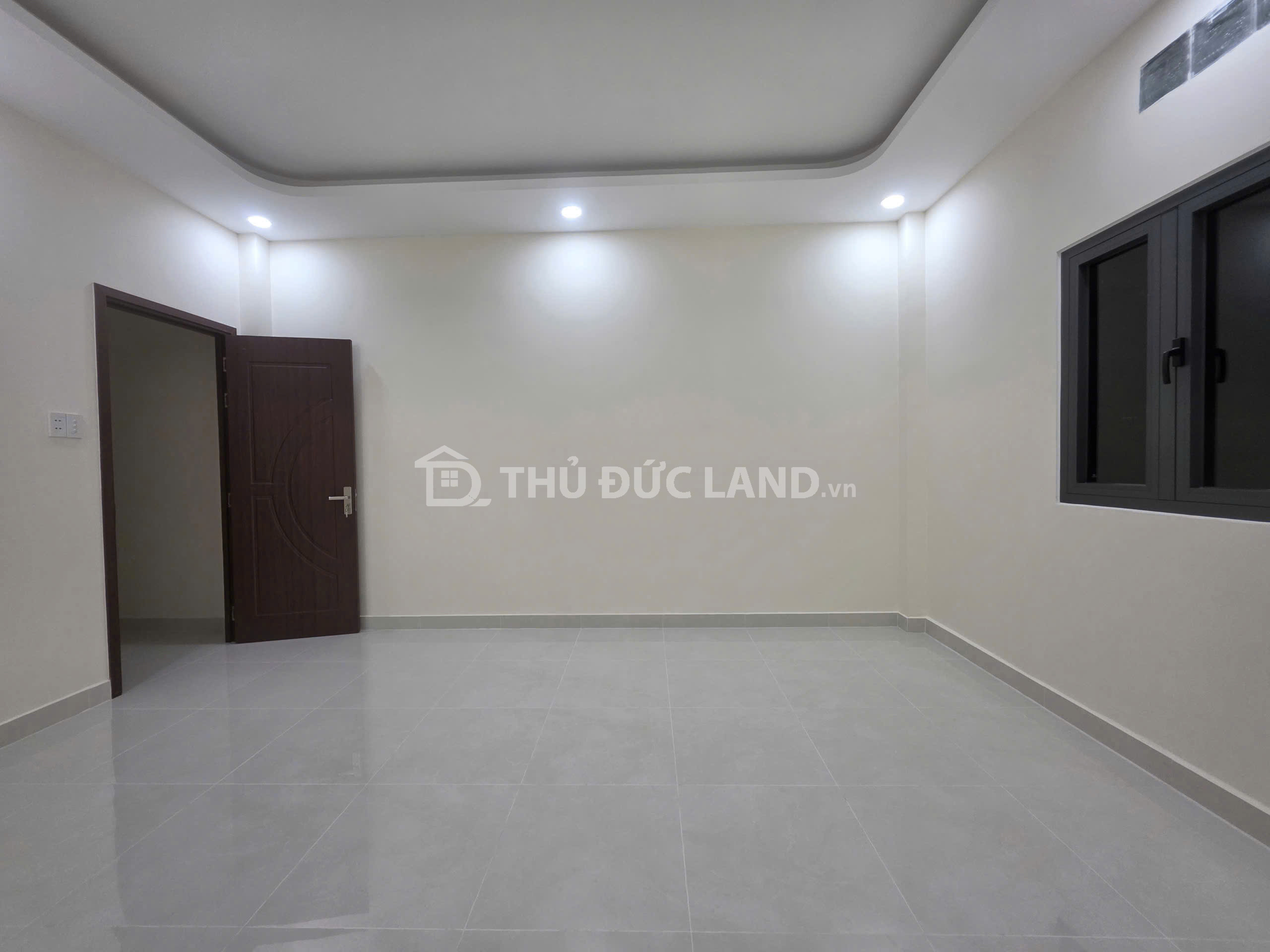 Bán nhà mặt tiền Linh Trung, đường 40m, DT 119m2, 2 tầng, giá 10.5 tỷ - Ảnh 2