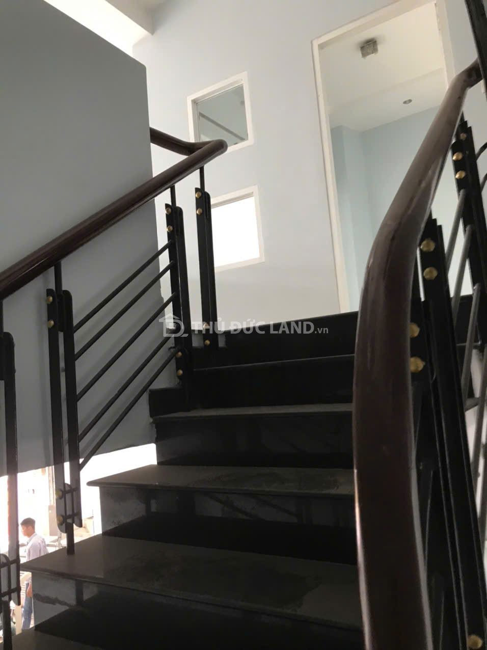 Bán nhà mặt tiền Linh Trung, đường Lê Văn Chí, DT 122m2 ngang 8m, 3 tầng, tiện ích đầy đủ - Ảnh 12