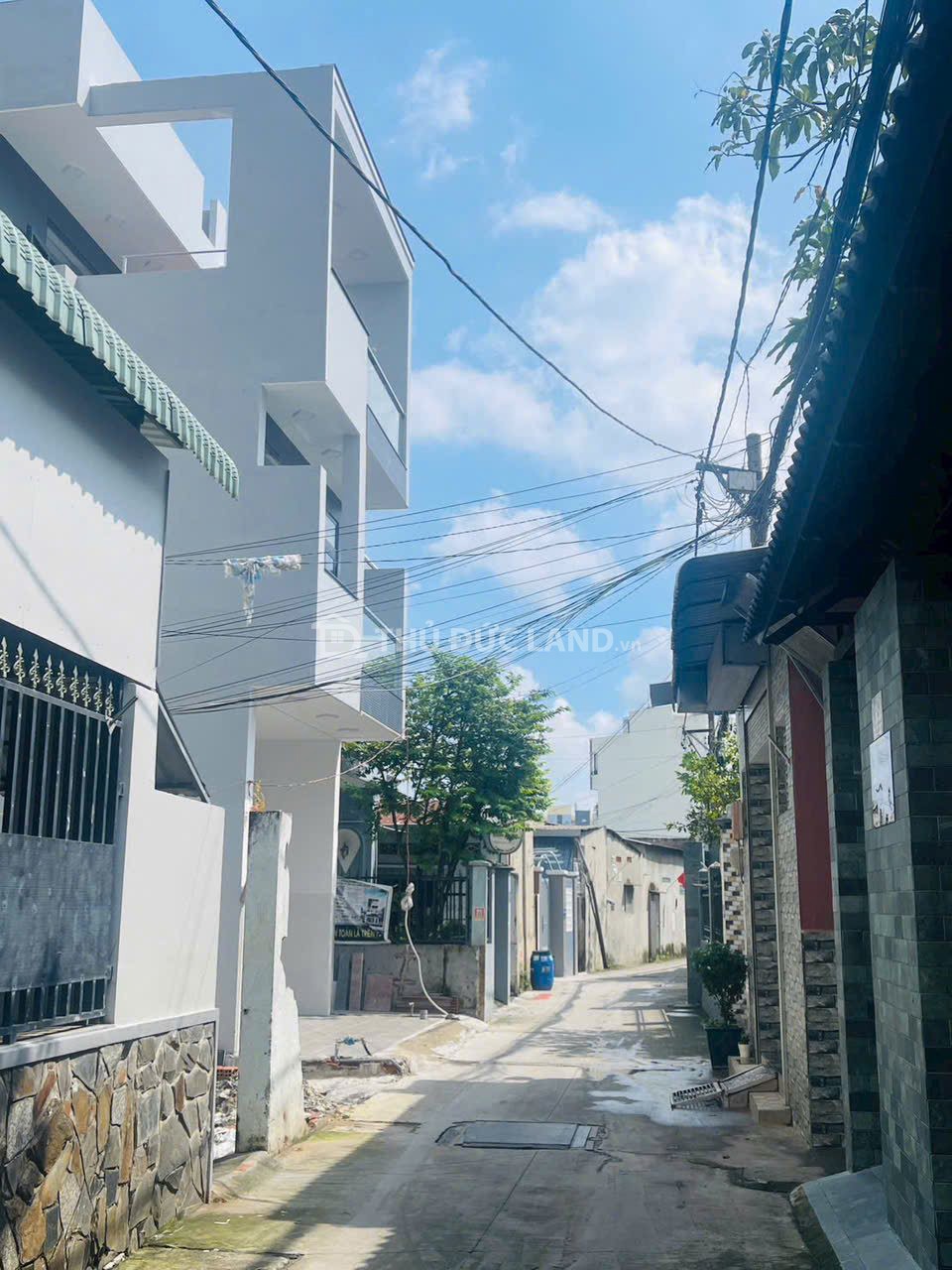 Bán nhà HXH Đường 11 Linh Trung, DT 200m2 ngang 7.2m, nhà đẹp ở ngay, tiện ích đầy đủ - Ảnh 4